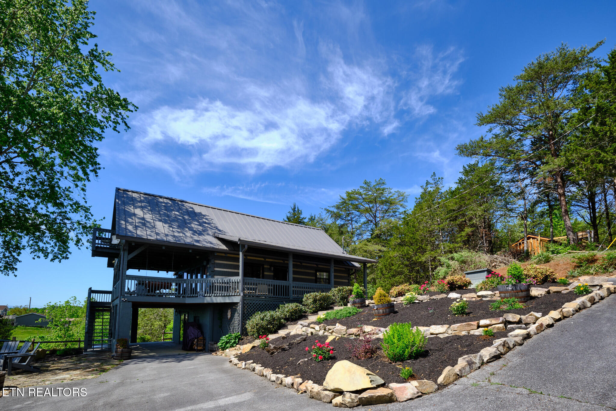 1019 Moonside Lane Sevierville TN 37876