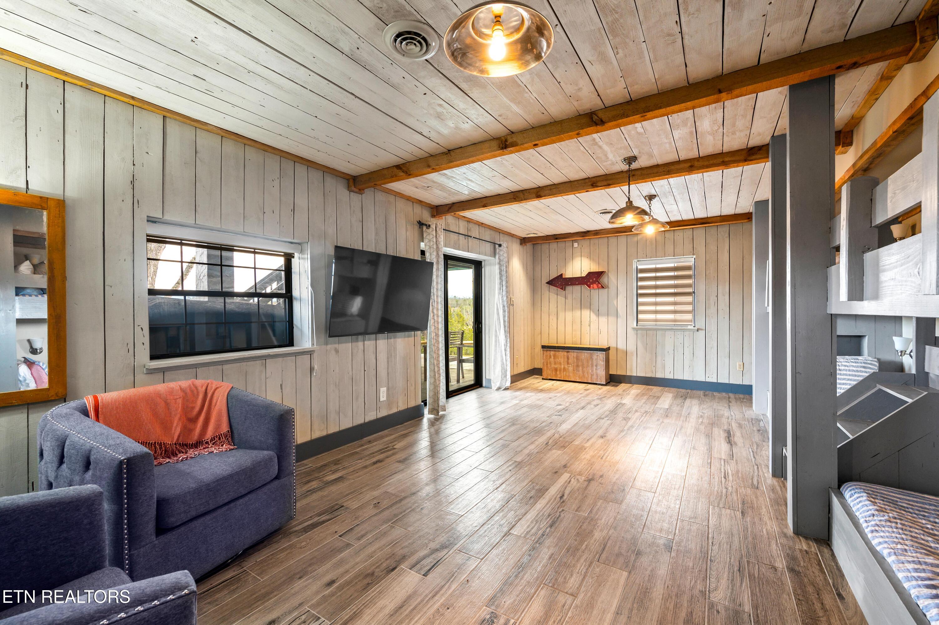 1019 Moonside Lane Sevierville TN 37876