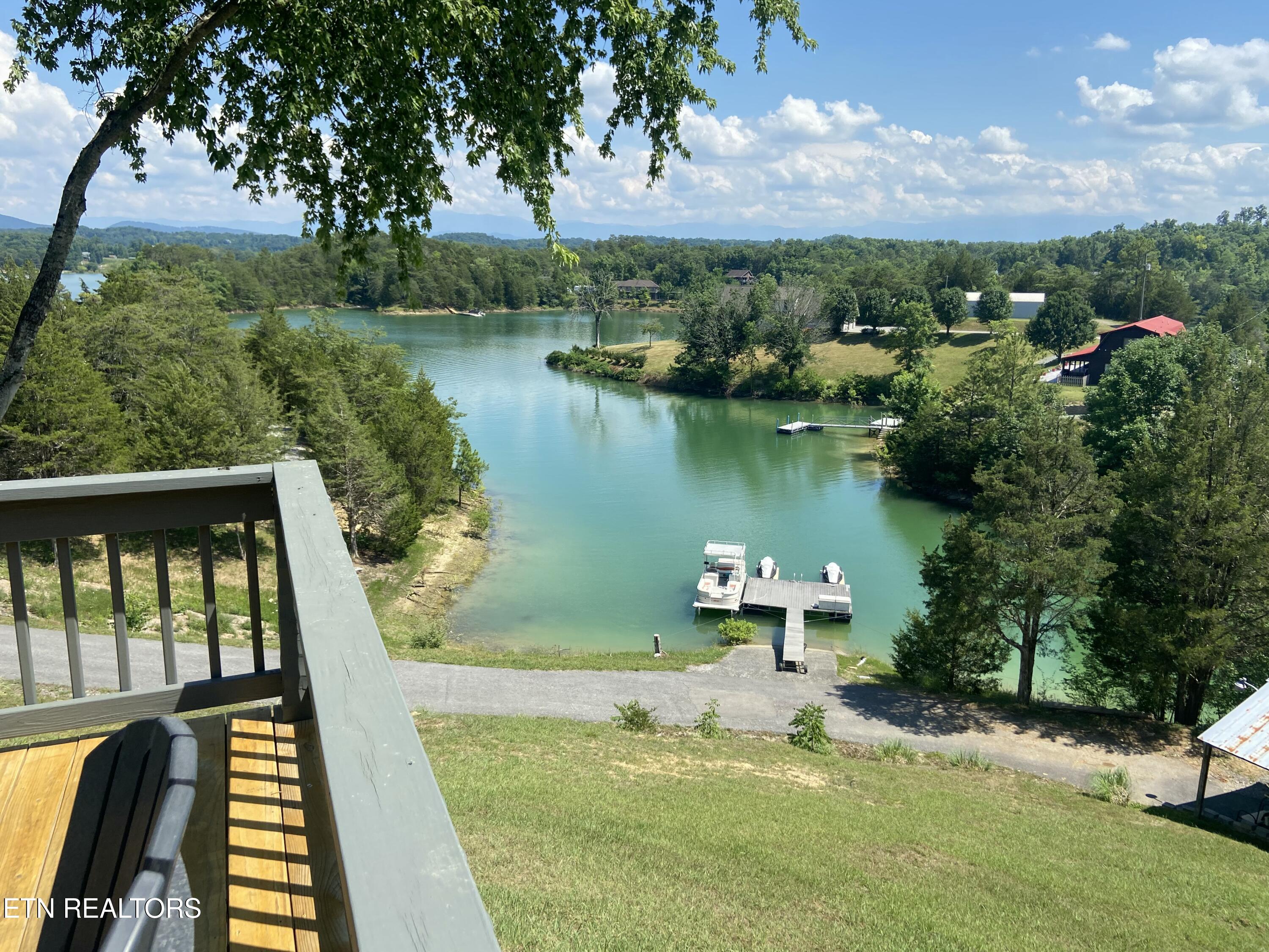 1019 Moonside Lane Sevierville TN 37876