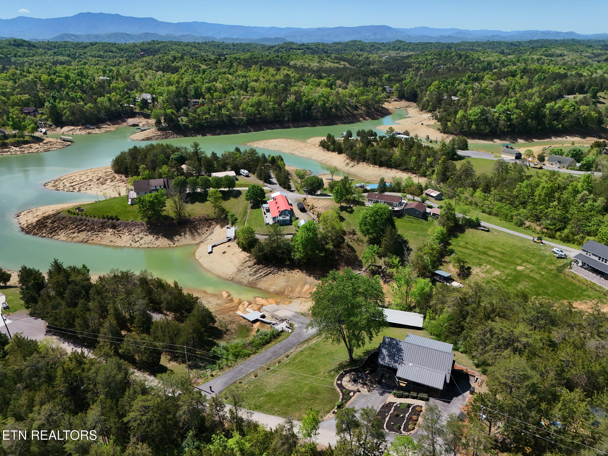 1019 Moonside Lane Sevierville TN 37876