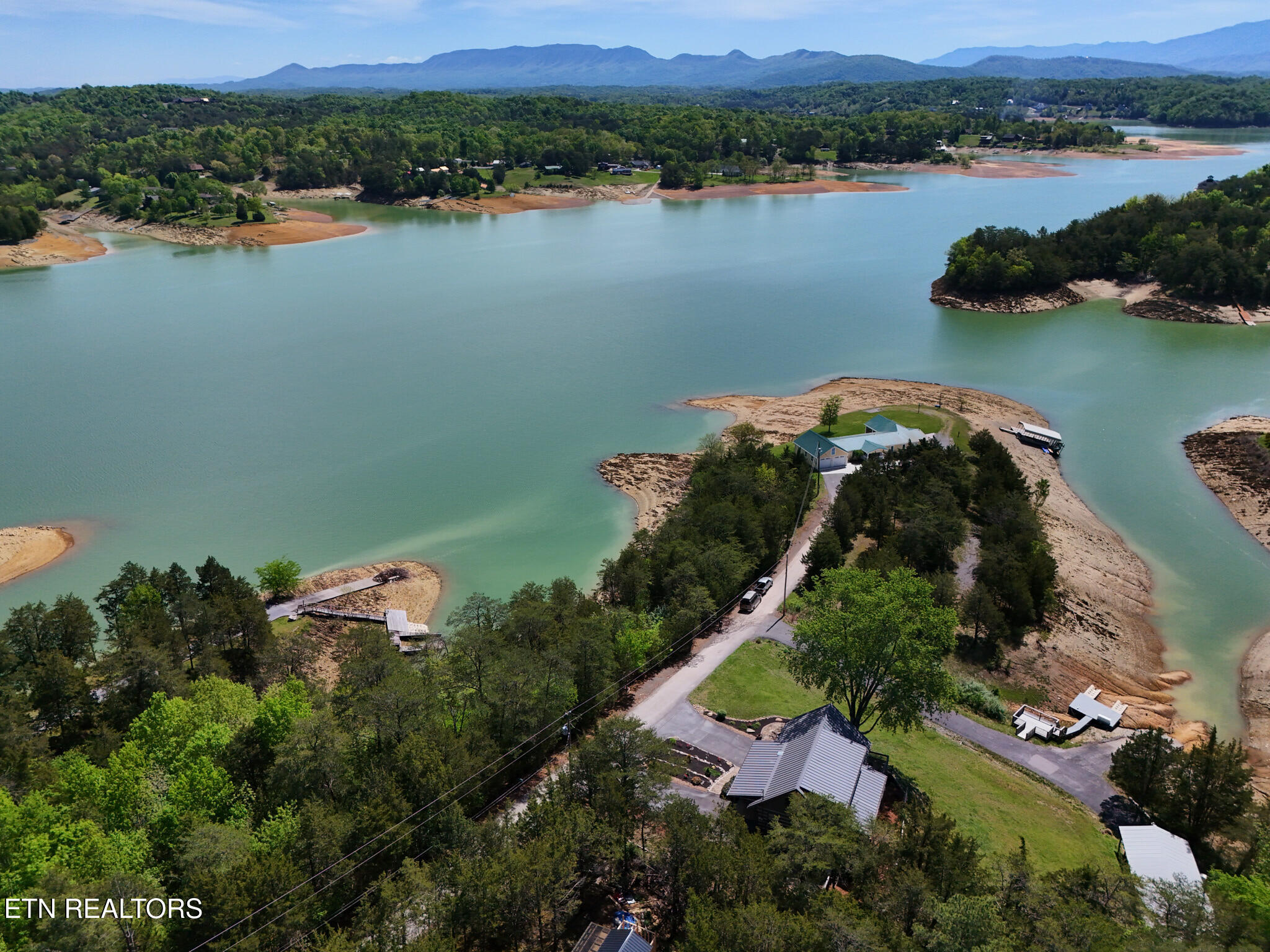 1019 Moonside Lane Sevierville TN 37876