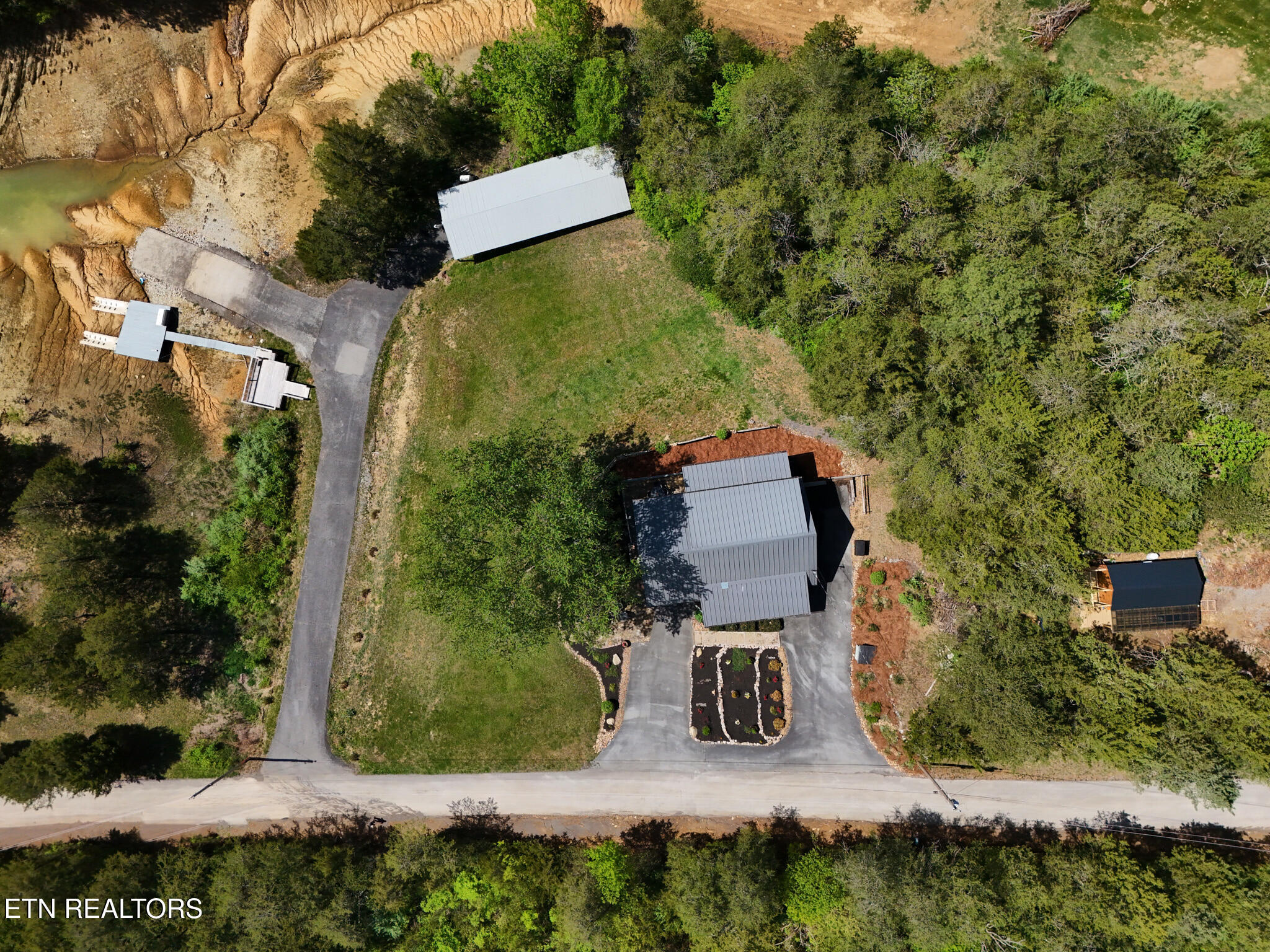 1019 Moonside Lane Sevierville TN 37876
