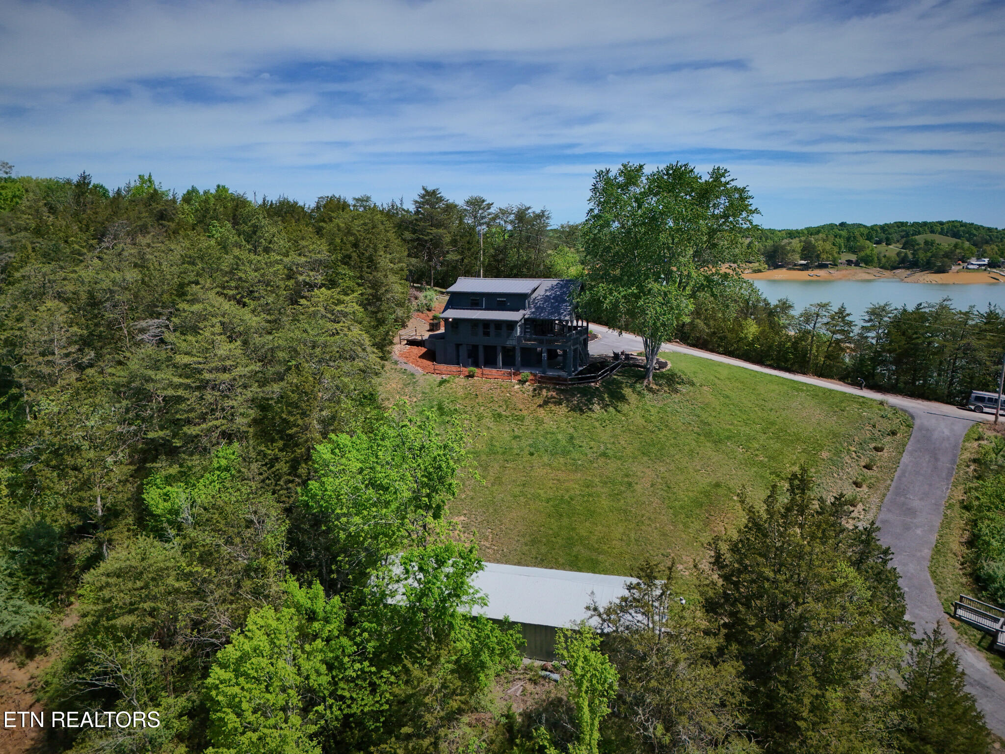 1019 Moonside Lane Sevierville TN 37876