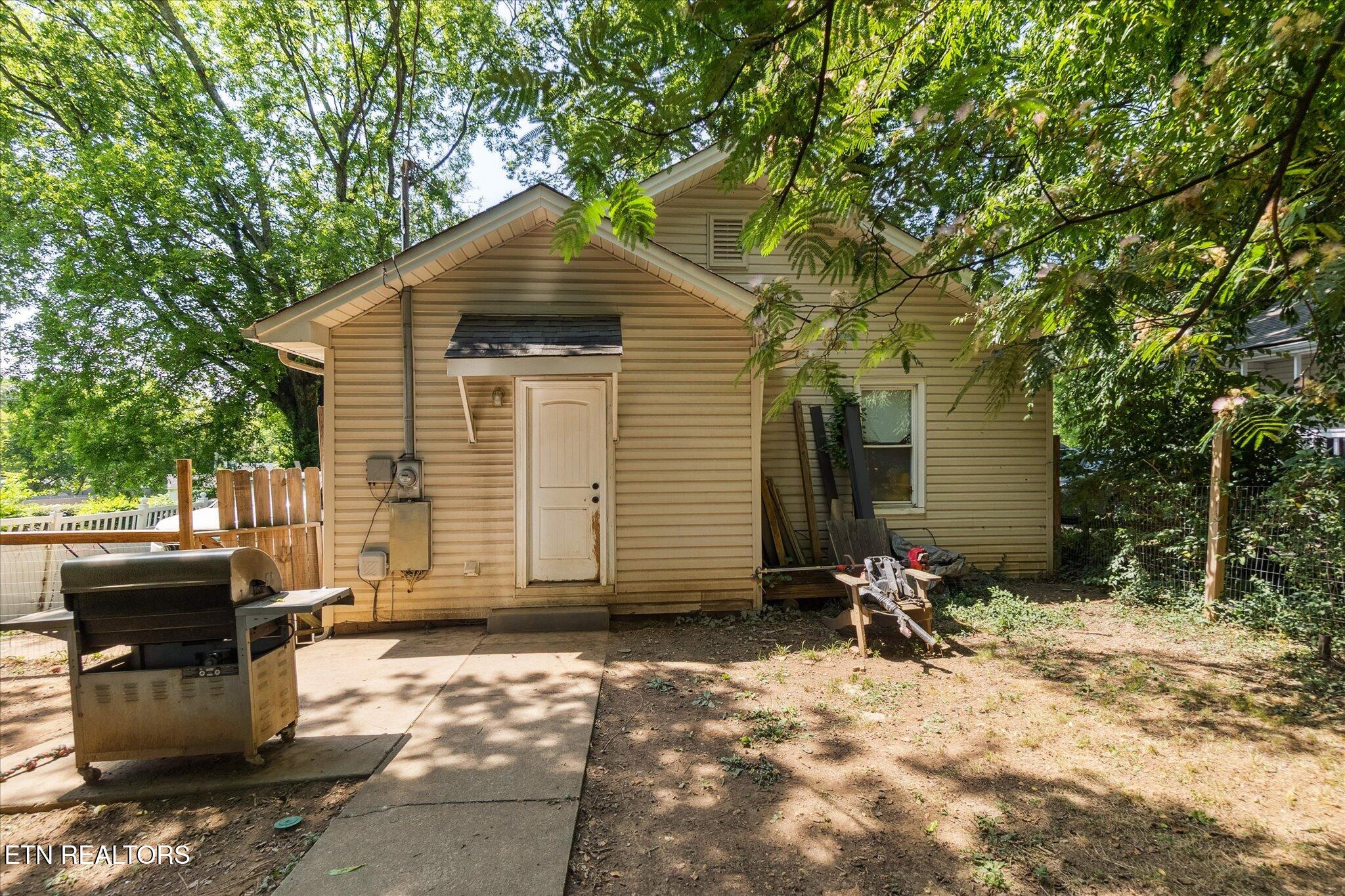 2722 Wilson Avenue Knoxville TN 37914