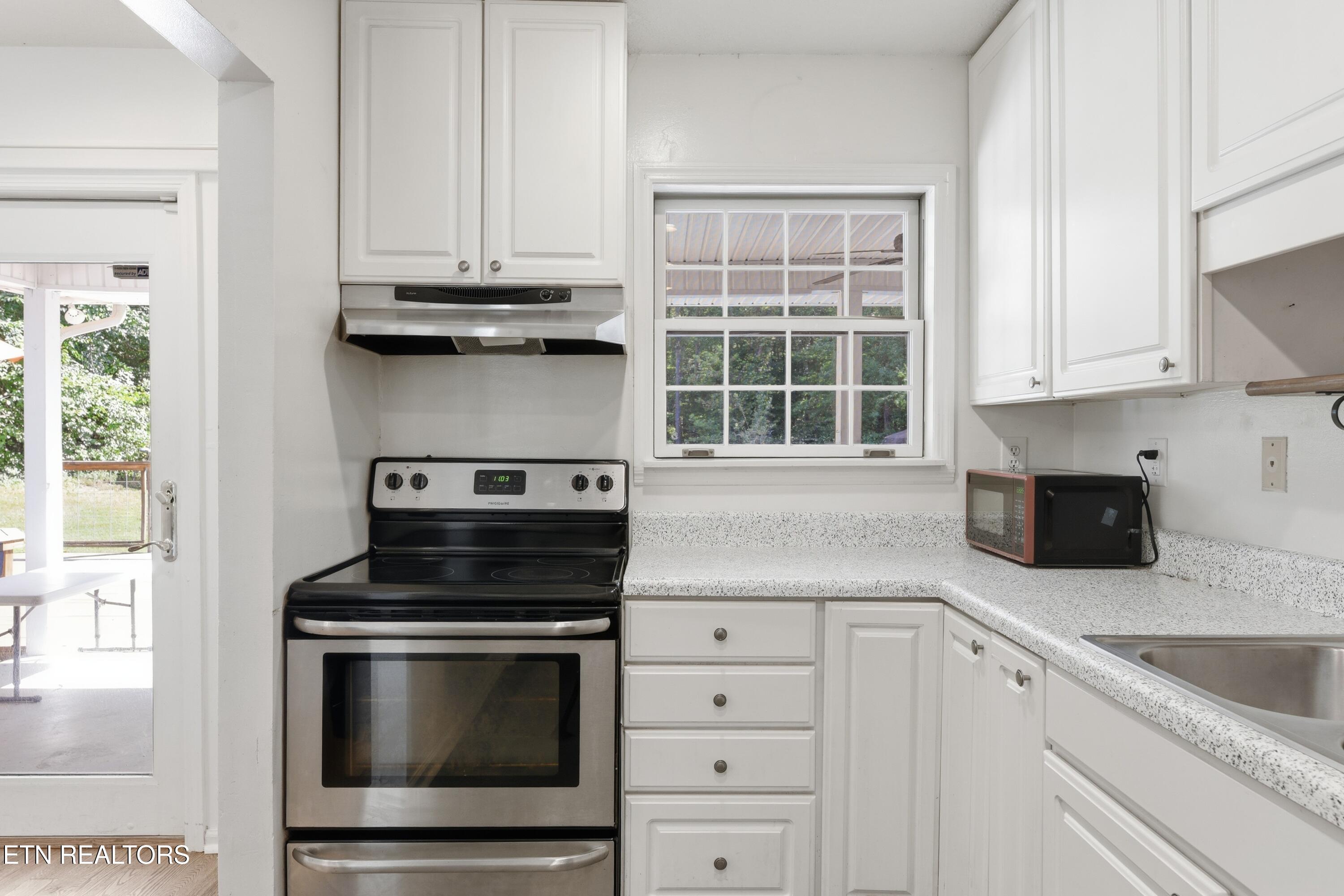 923 Marlow Circle Clinton TN 37716