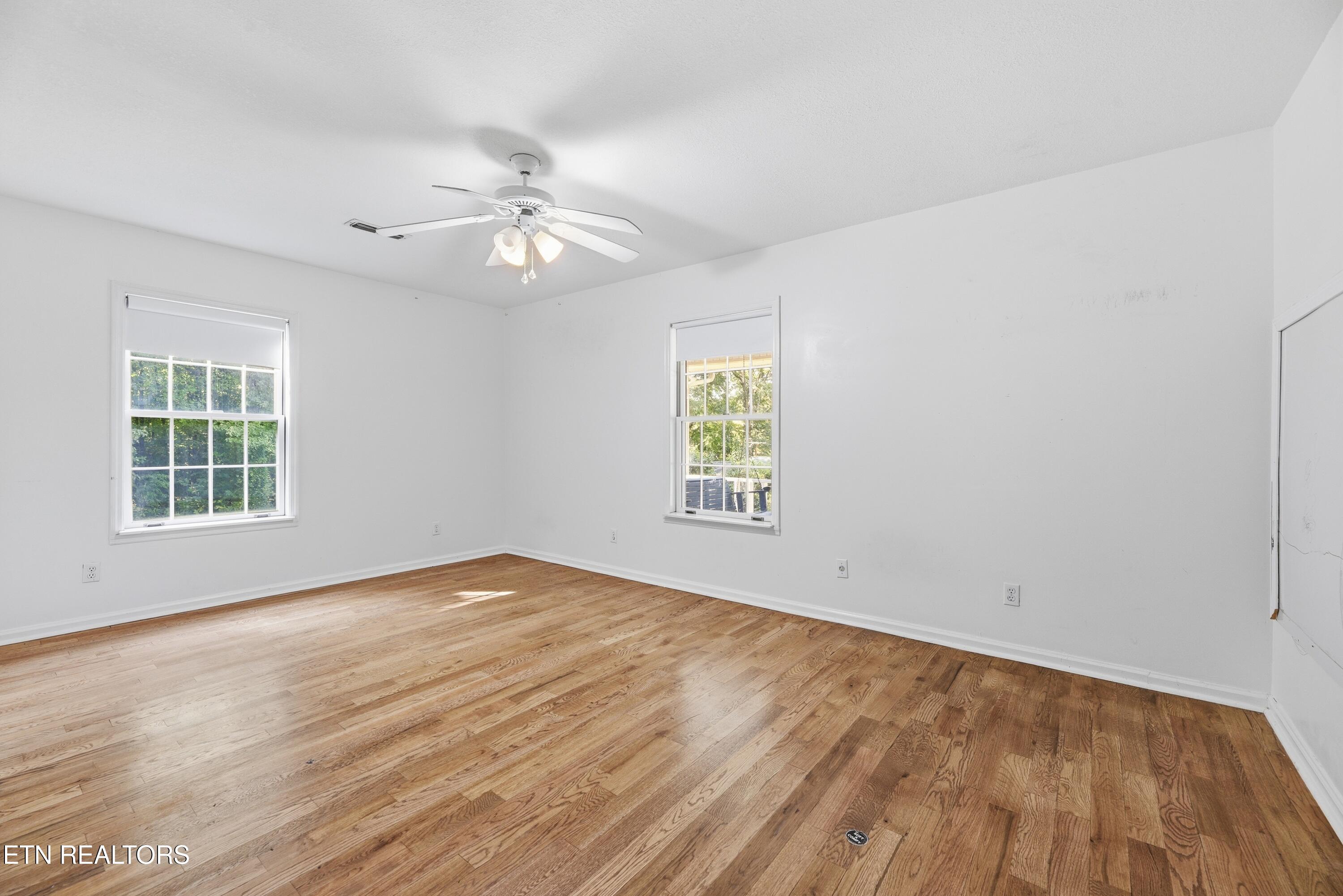923 Marlow Circle Clinton TN 37716