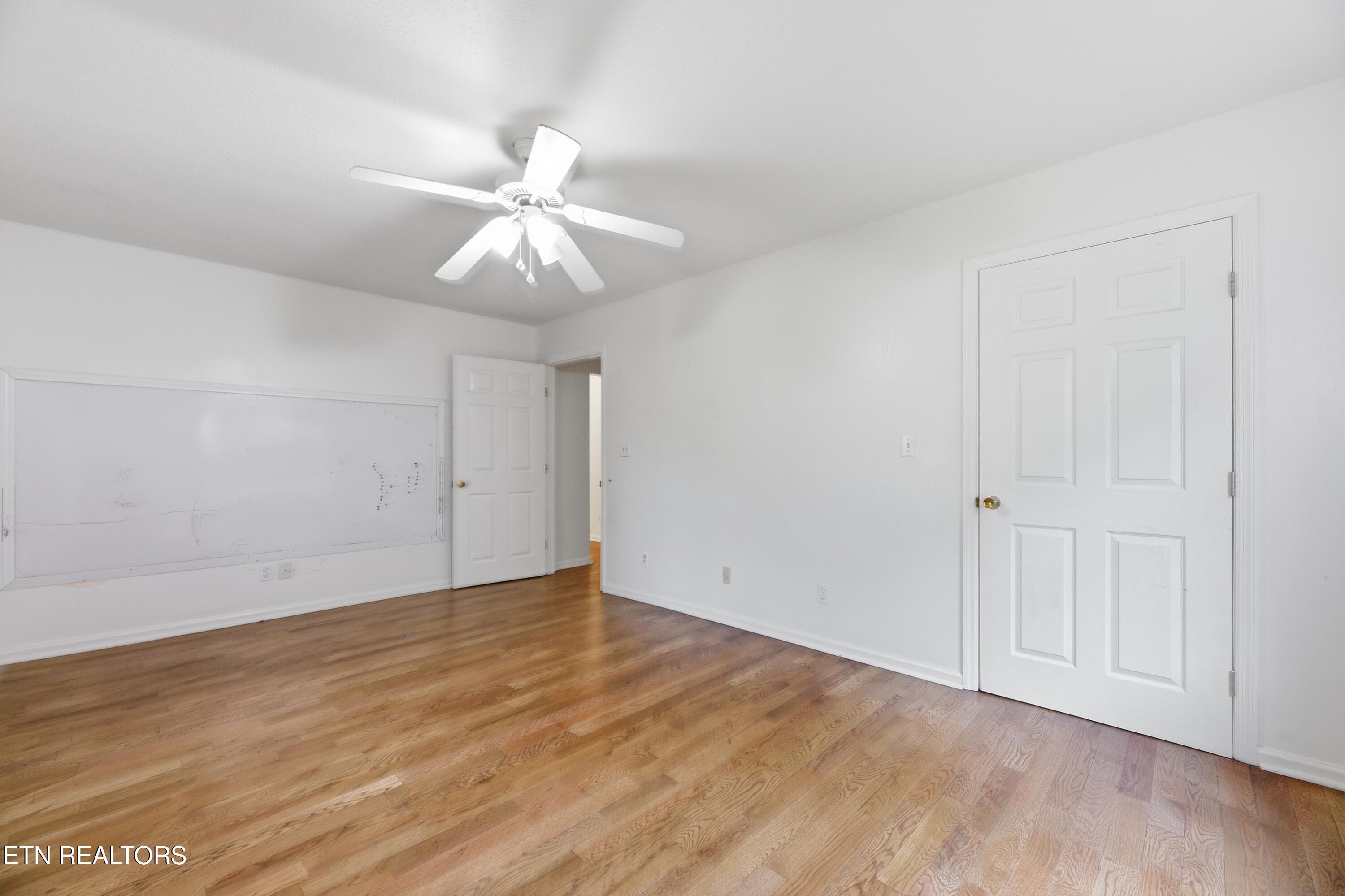 923 Marlow Circle Clinton TN 37716