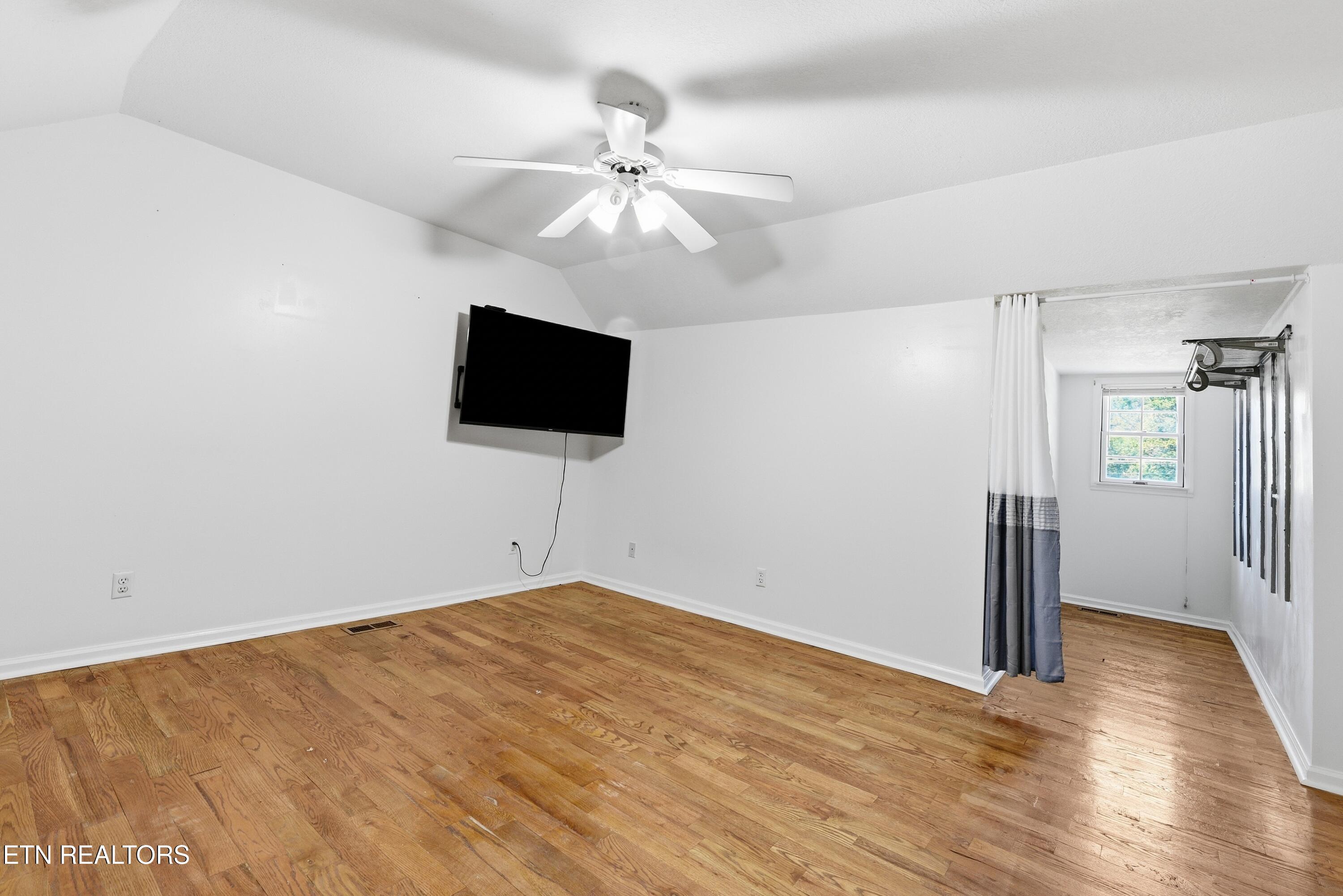 923 Marlow Circle Clinton TN 37716