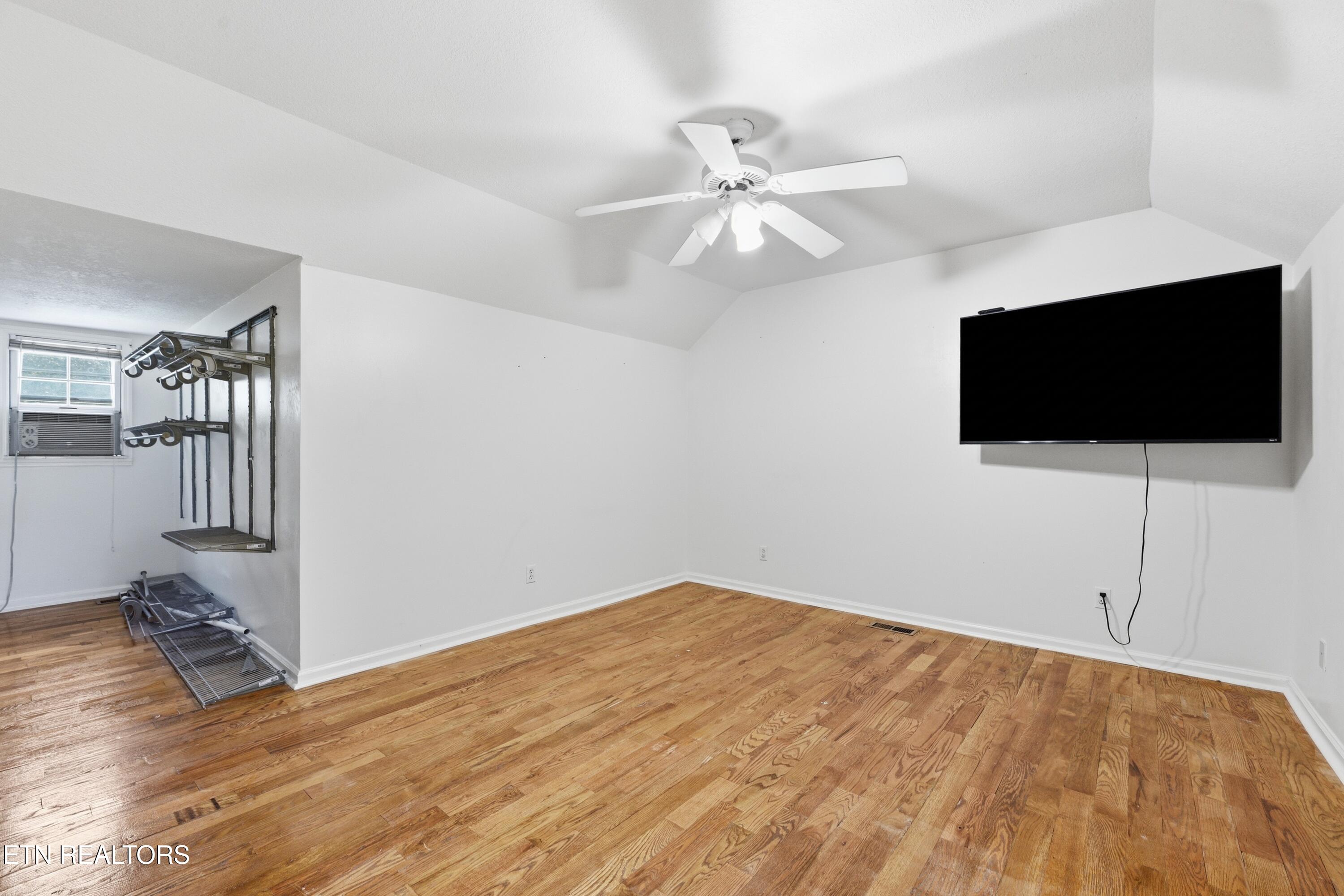 923 Marlow Circle Clinton TN 37716