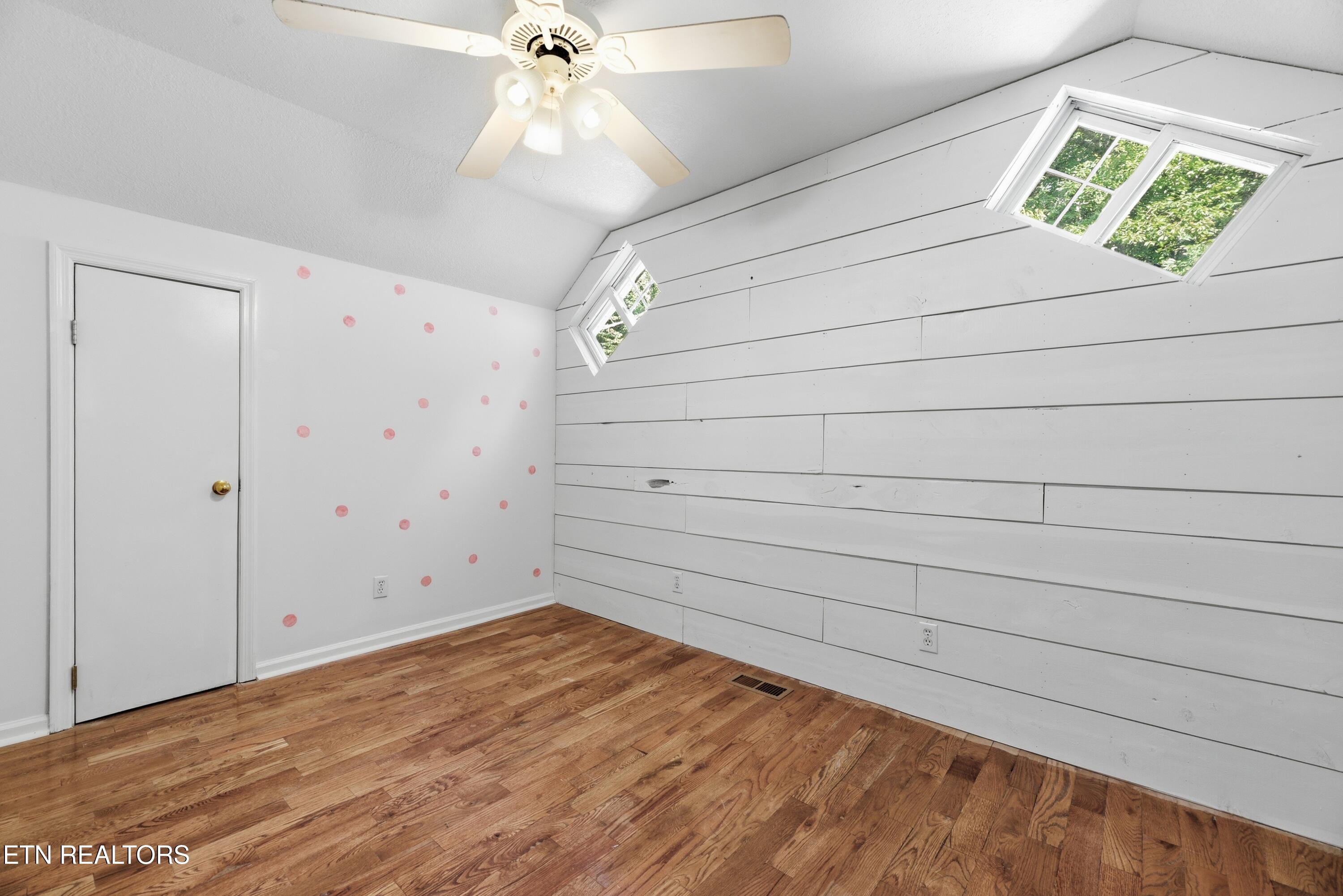 923 Marlow Circle Clinton TN 37716