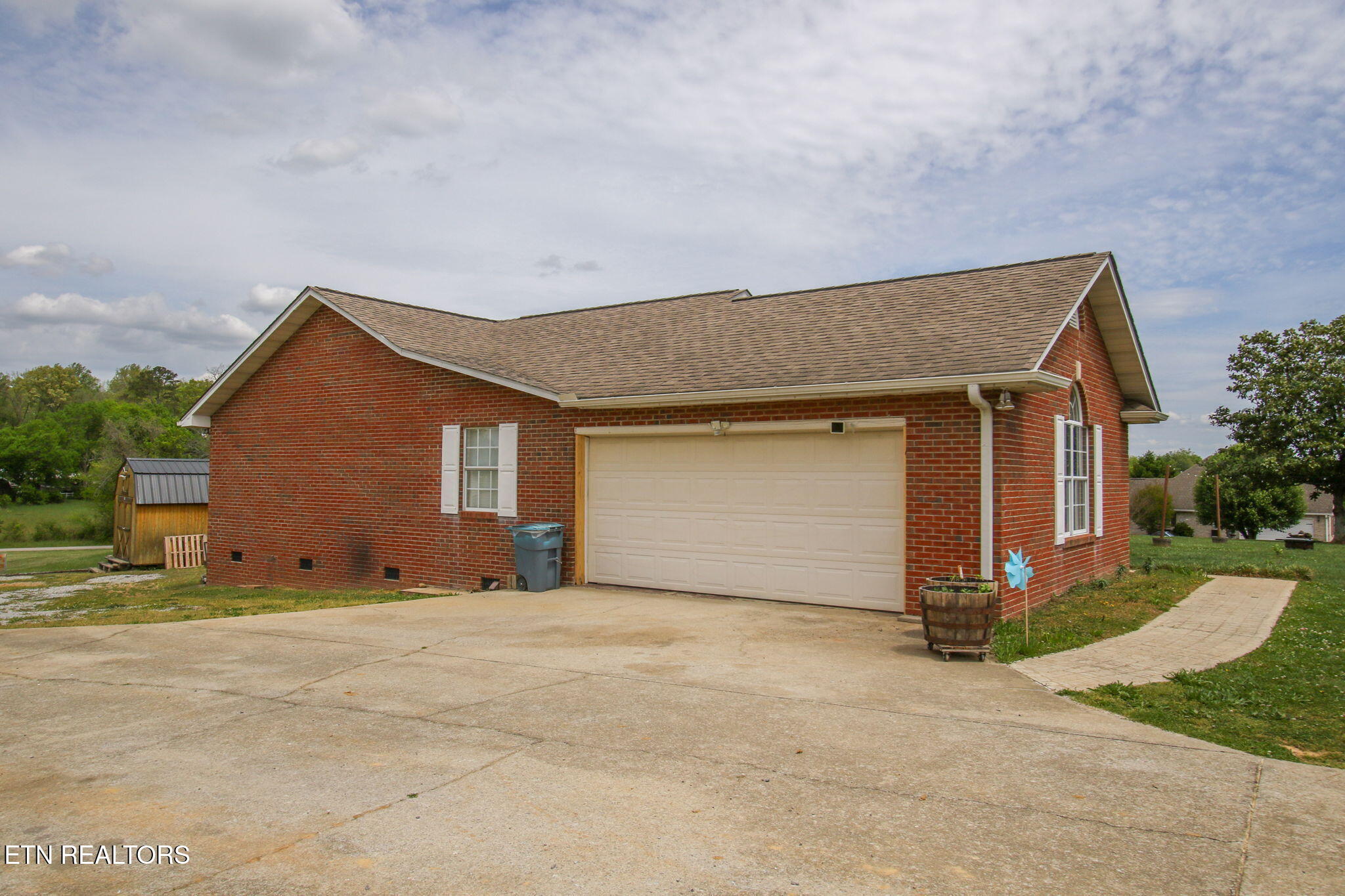 3909 Tuckaleechee Pike Maryville TN 37804