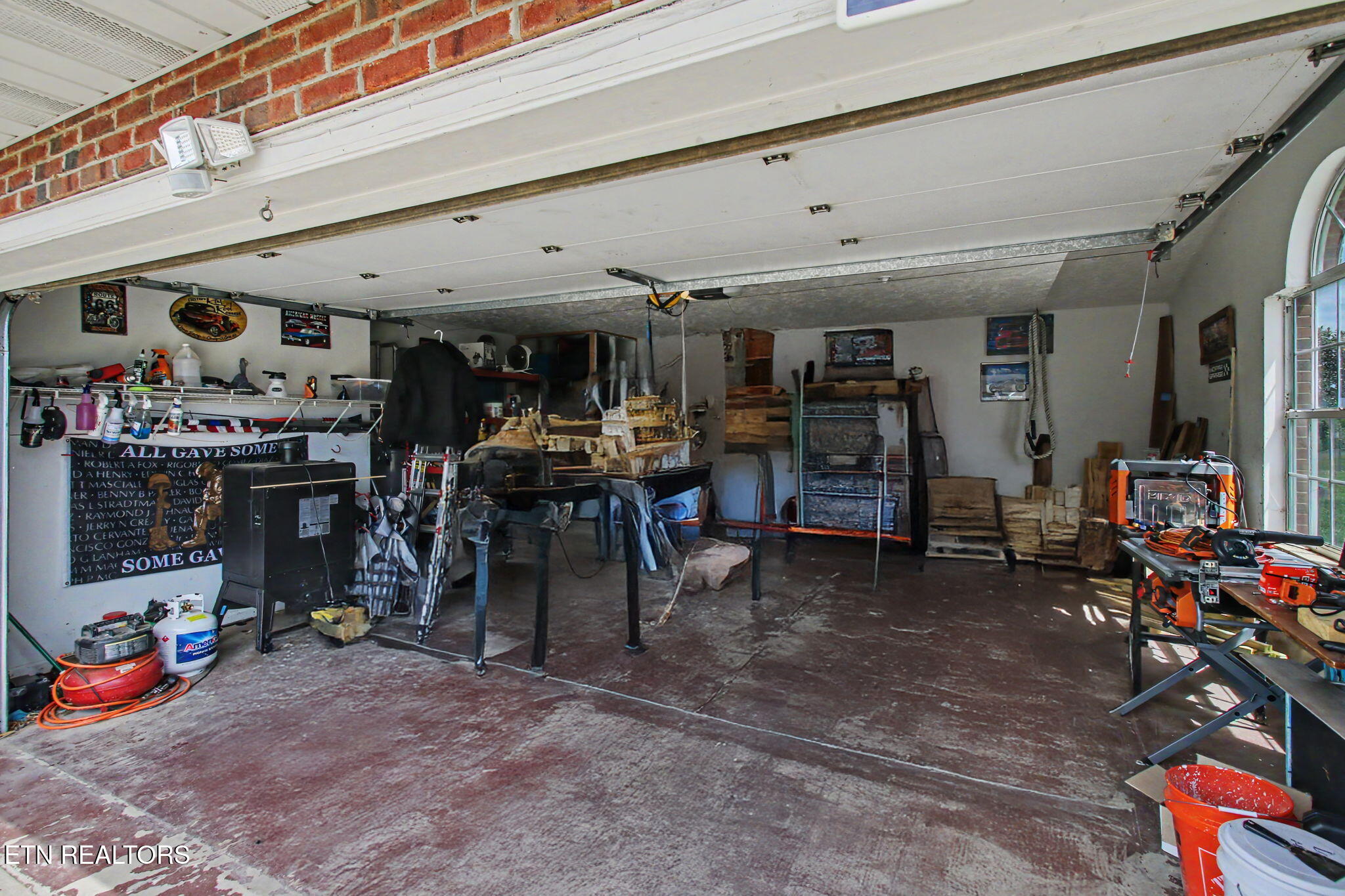 3909 Tuckaleechee Pike Maryville TN 37804
