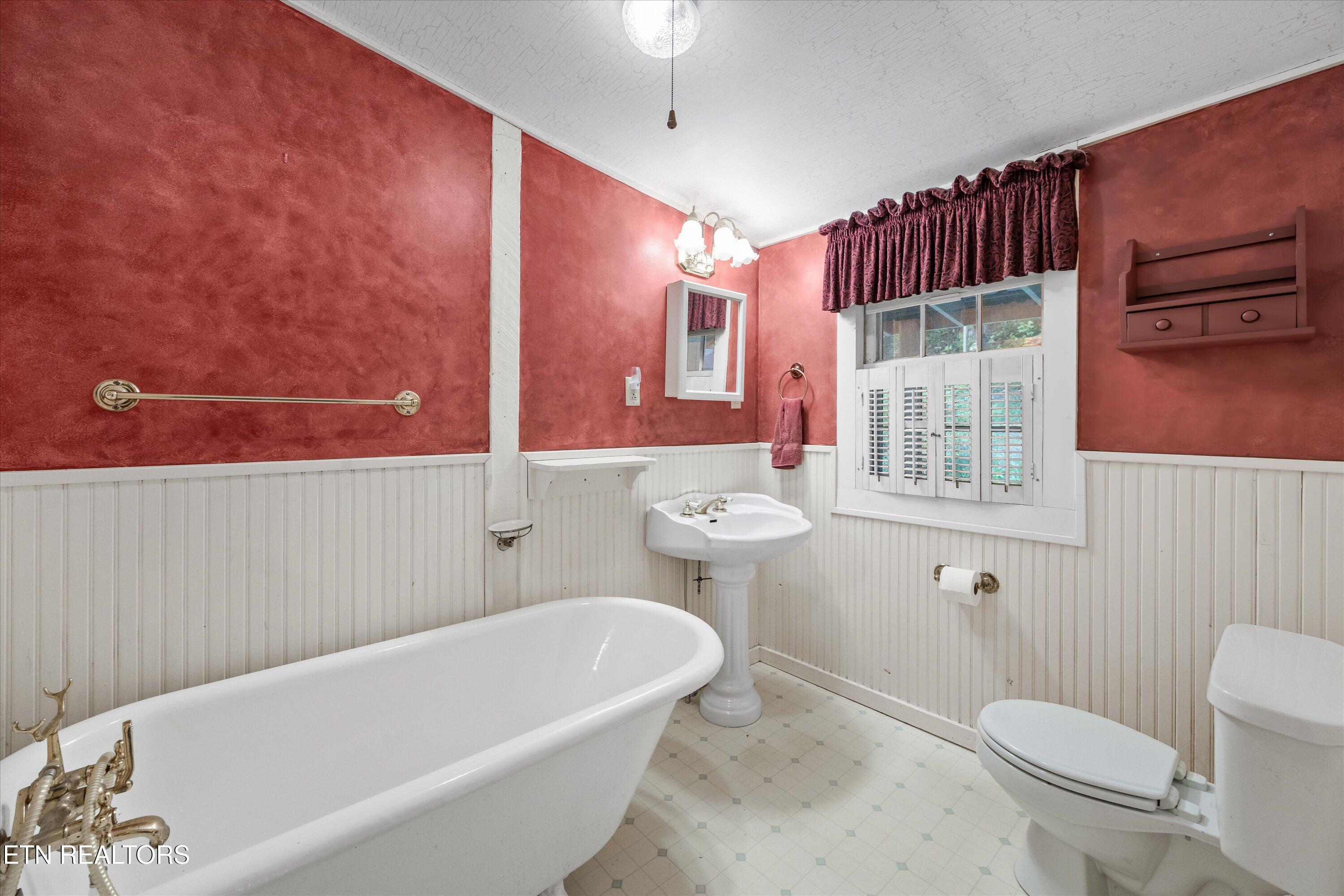 6831 Old Walland Highway Townsend TN 37882