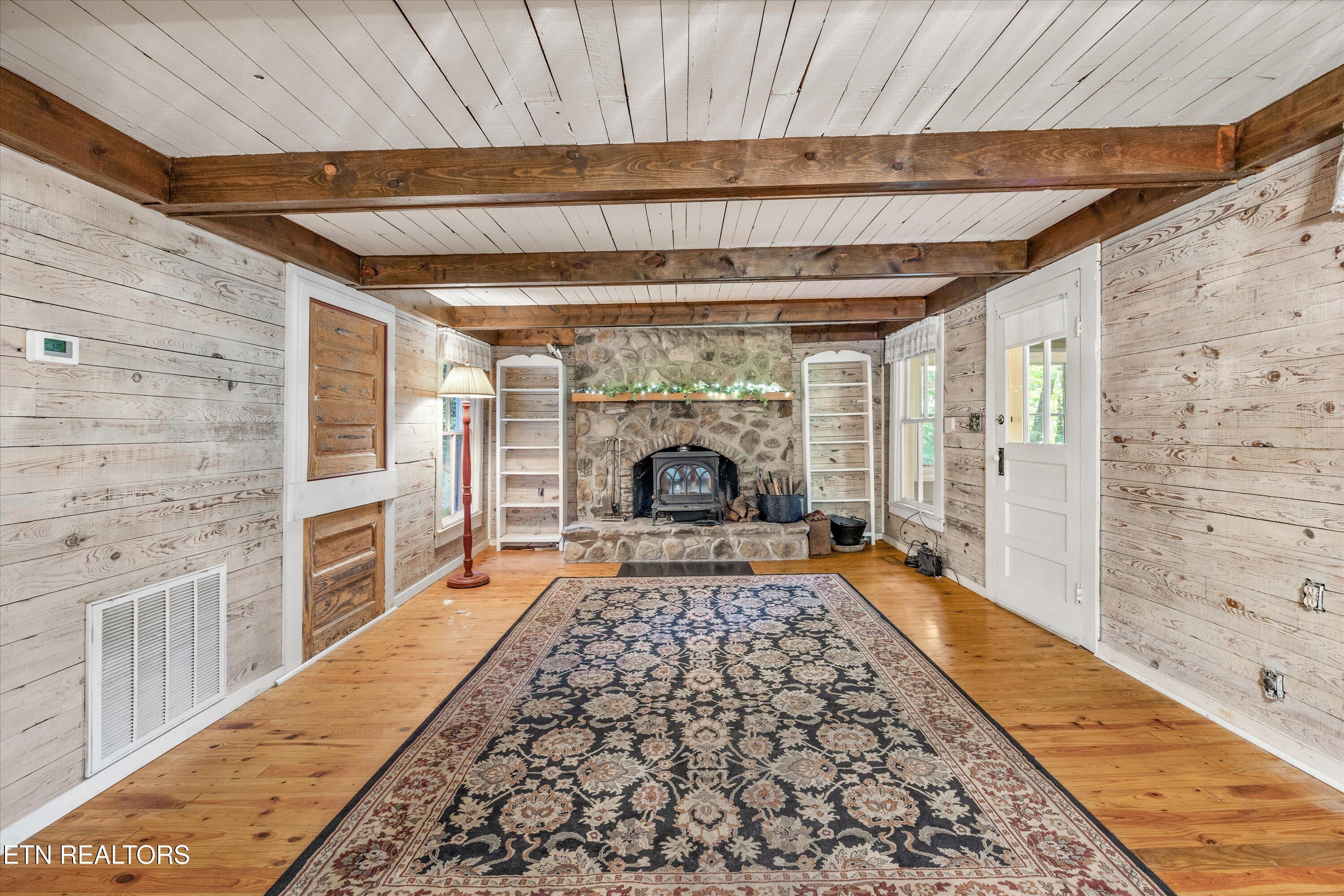 6831 Old Walland Highway Townsend TN 37882