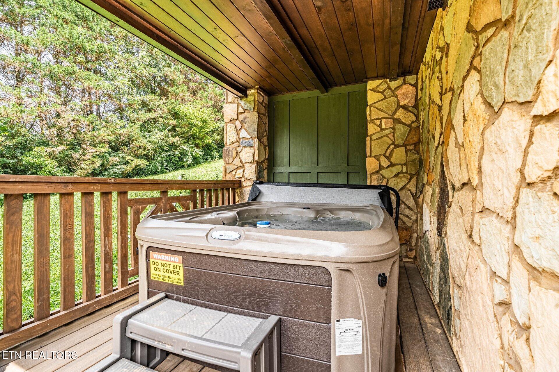 615 Rainbow Road Sevierville TN 37862