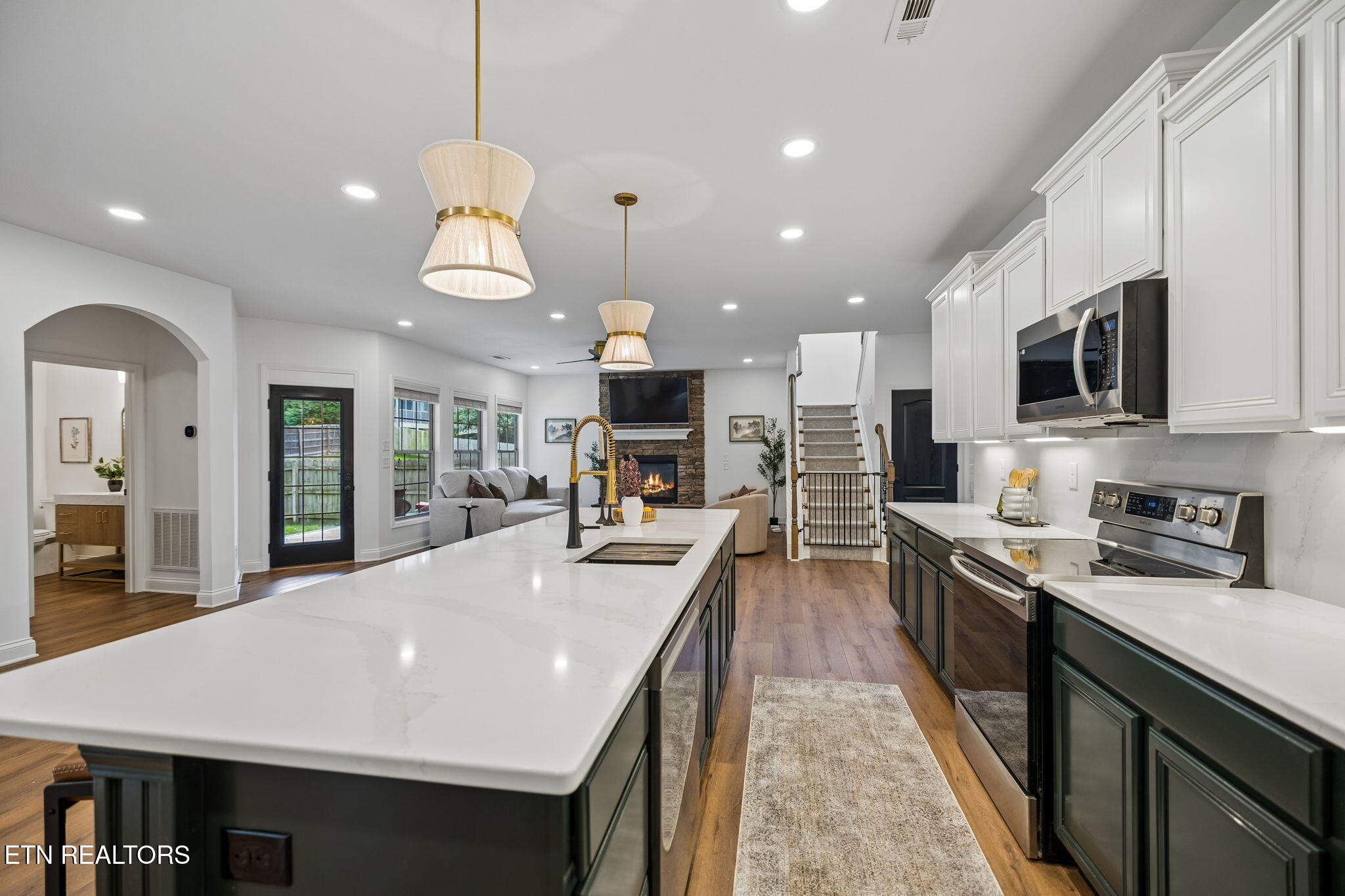 1124 Looking Glass Lane Knoxville TN 37919