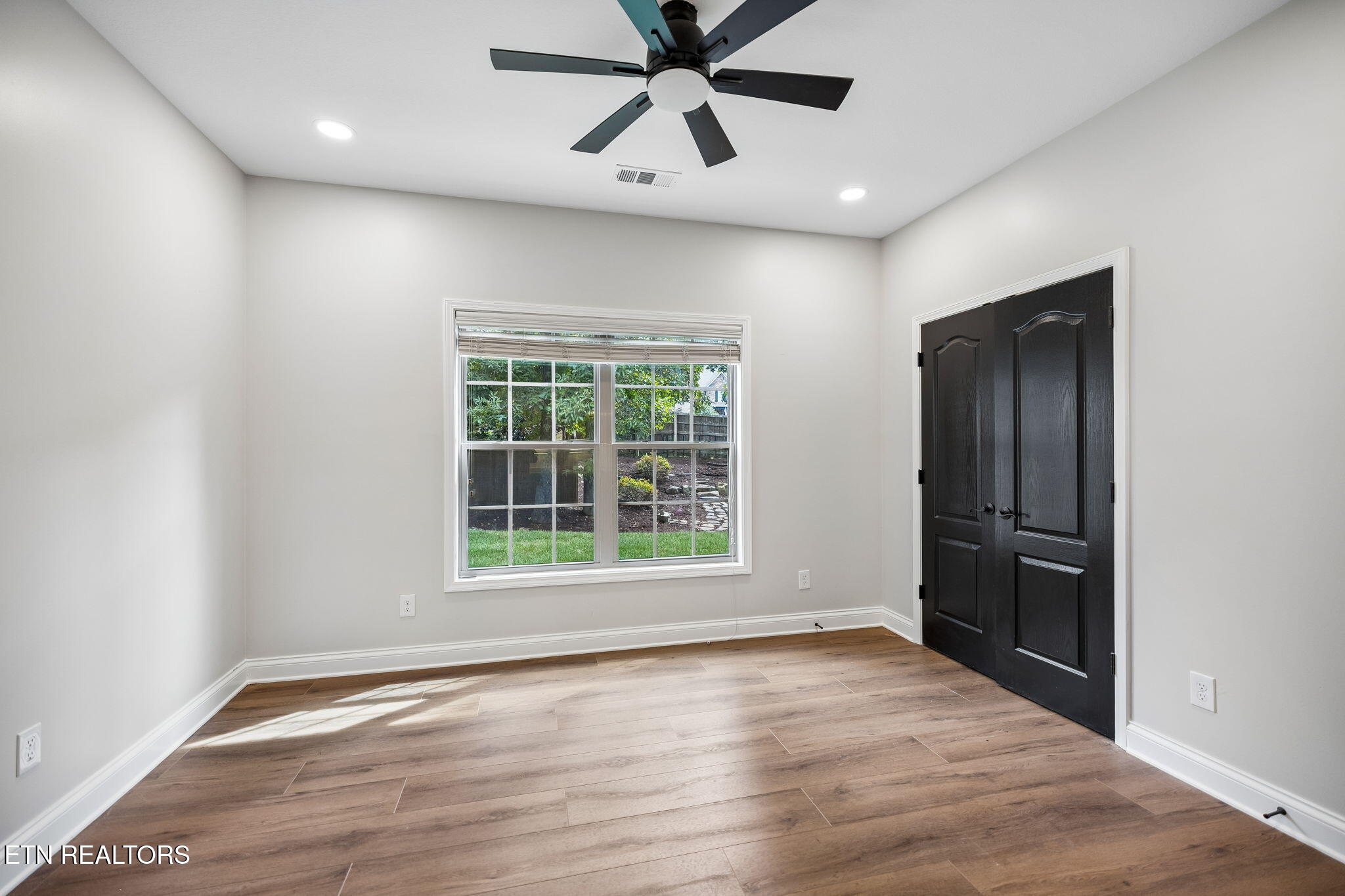 1124 Looking Glass Lane Knoxville TN 37919