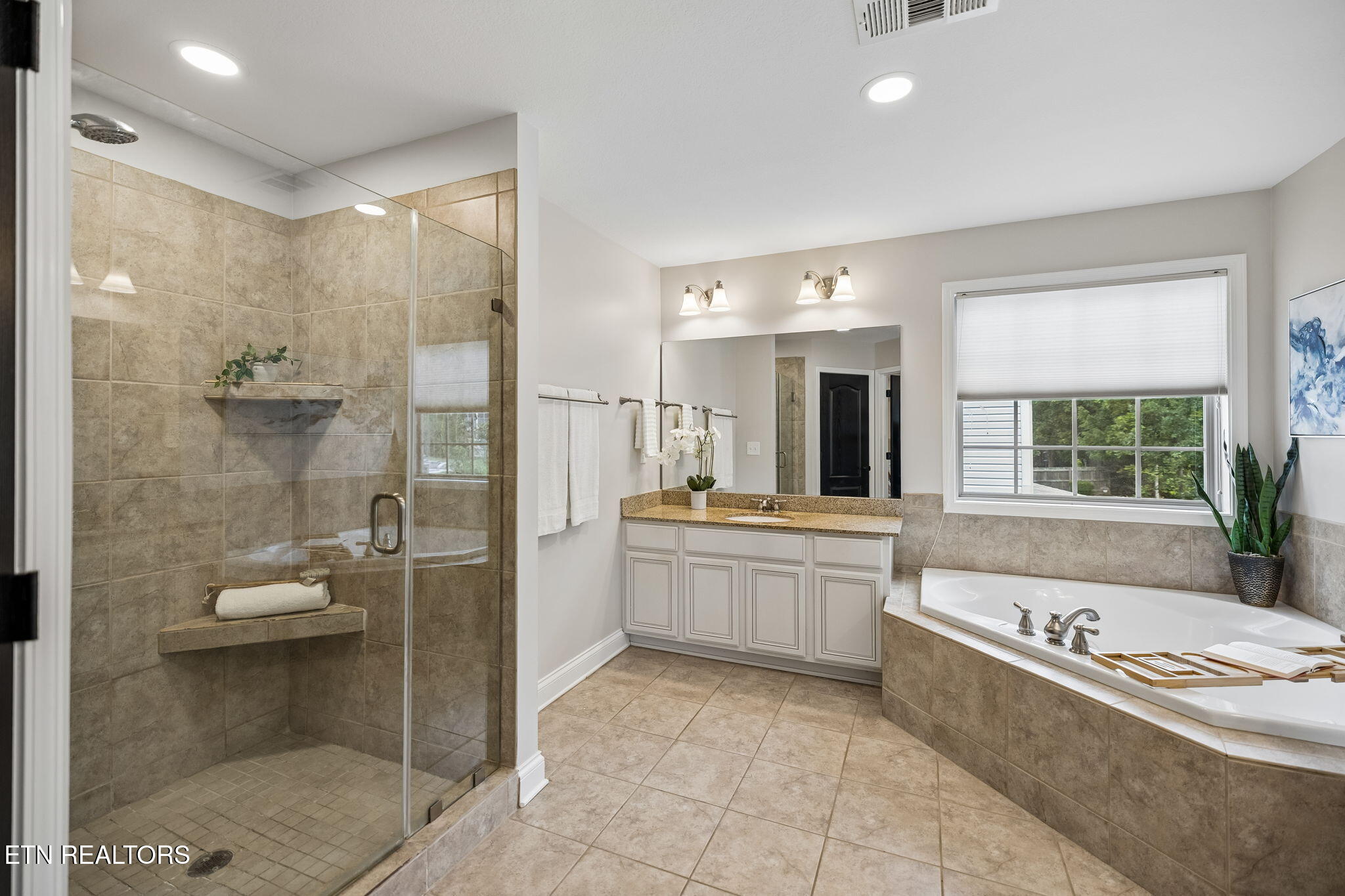 1124 Looking Glass Lane Knoxville TN 37919