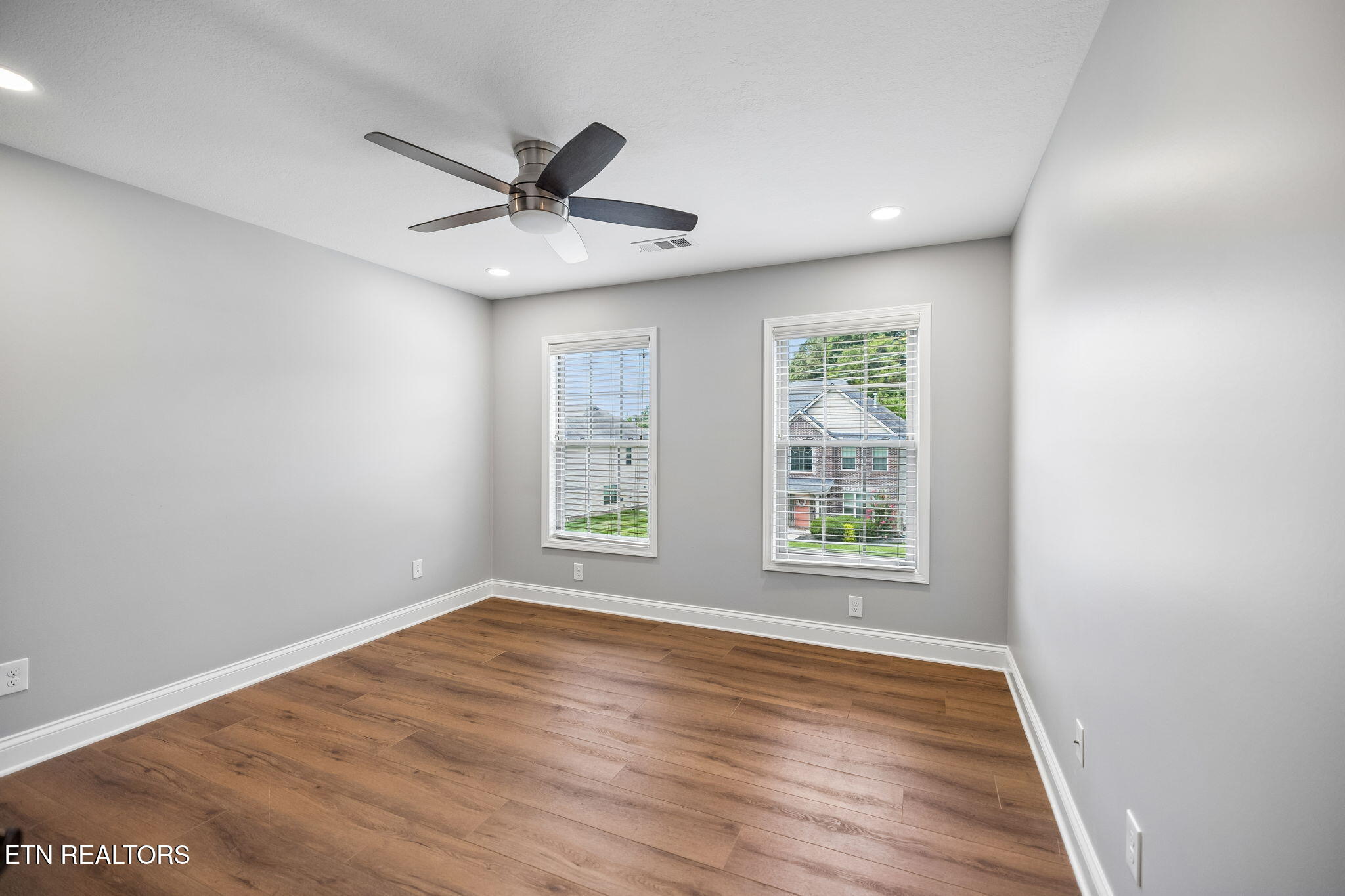 1124 Looking Glass Lane Knoxville TN 37919