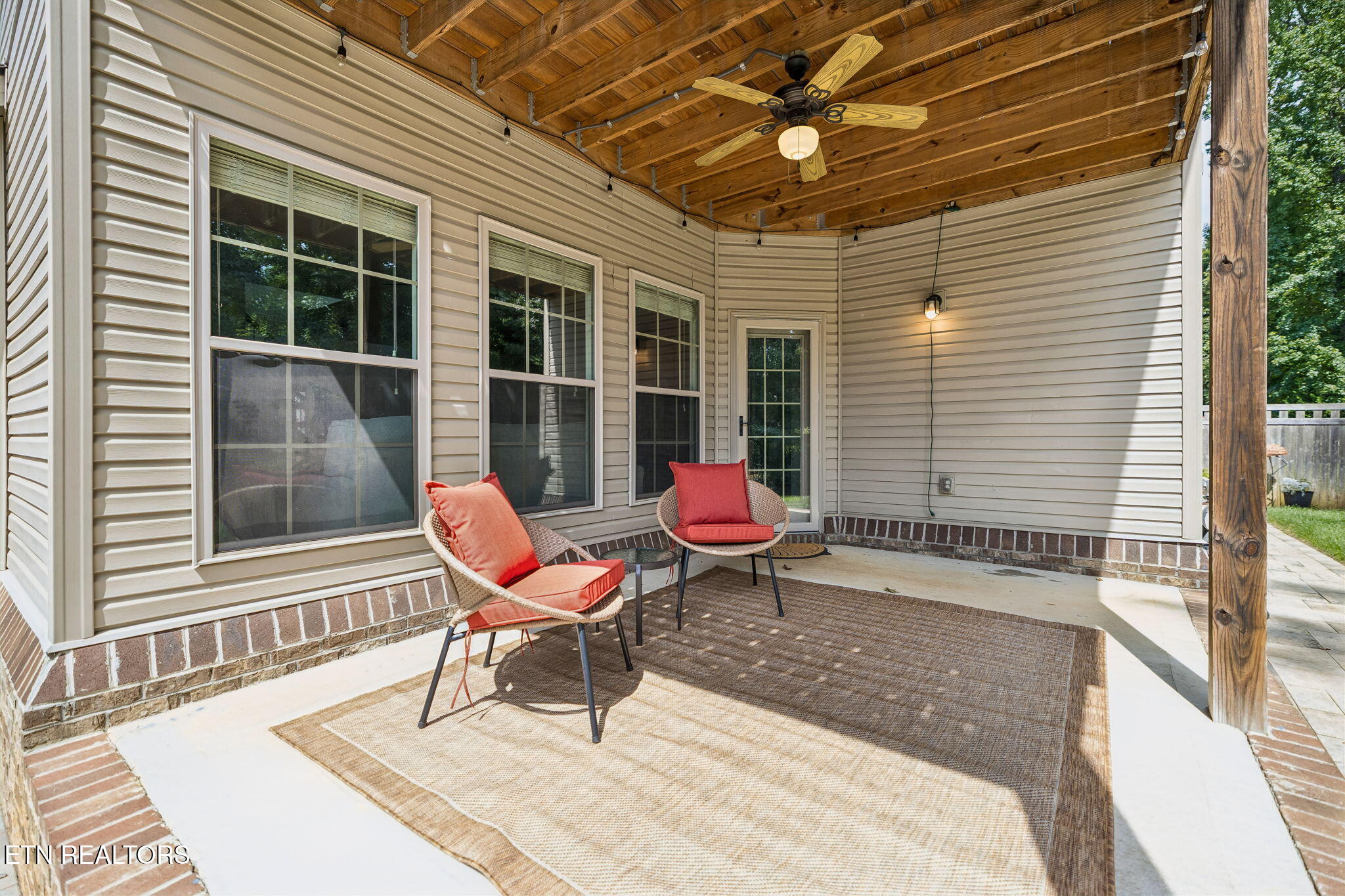 1124 Looking Glass Lane Knoxville TN 37919
