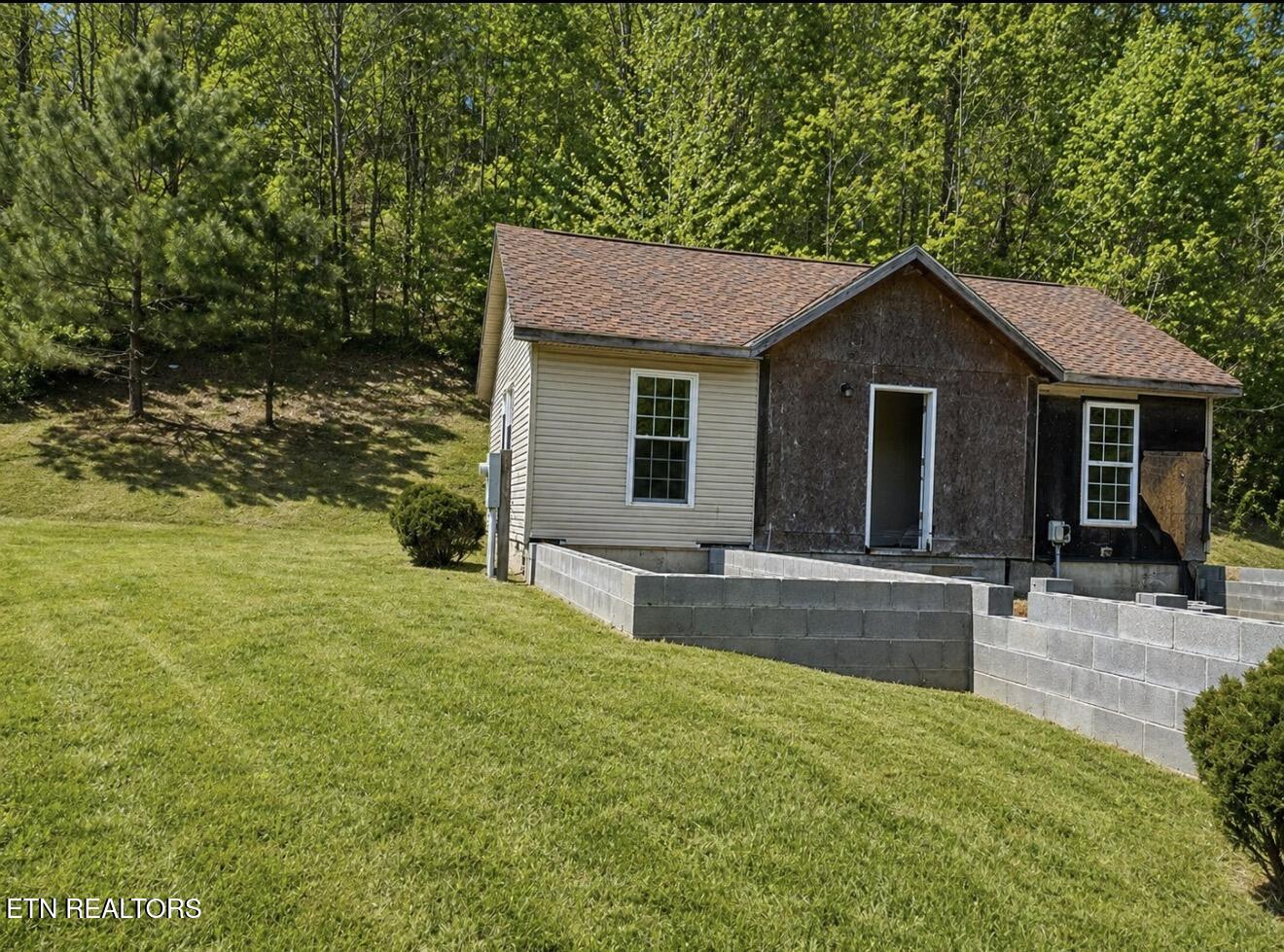 630 Country Estates Road Baxter KY 40806