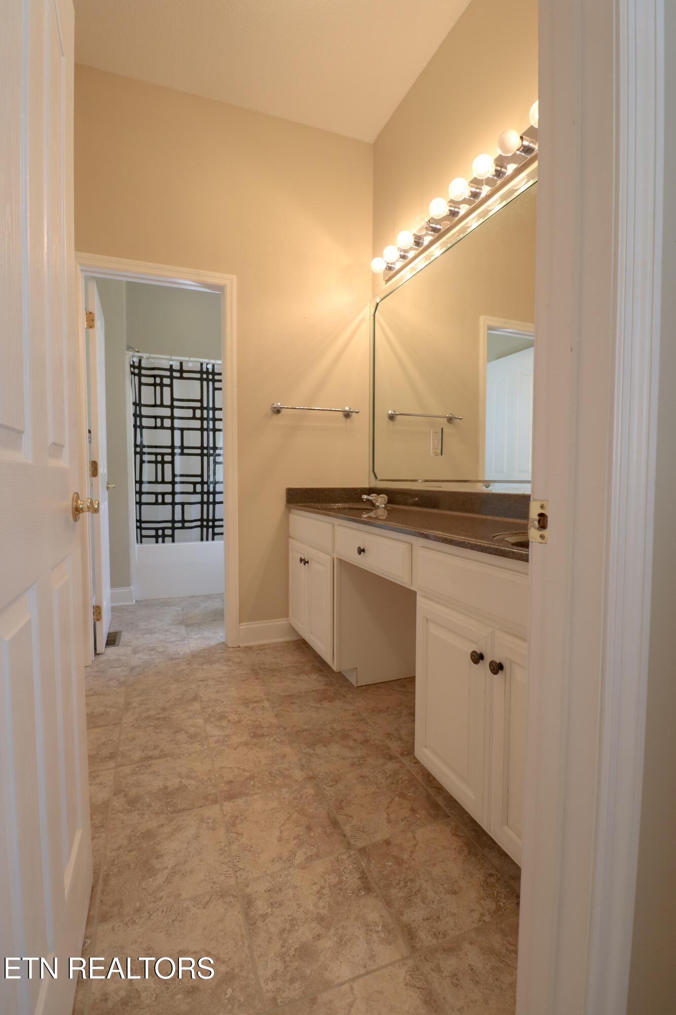 123 Double Tee Court Tazewell TN 37879