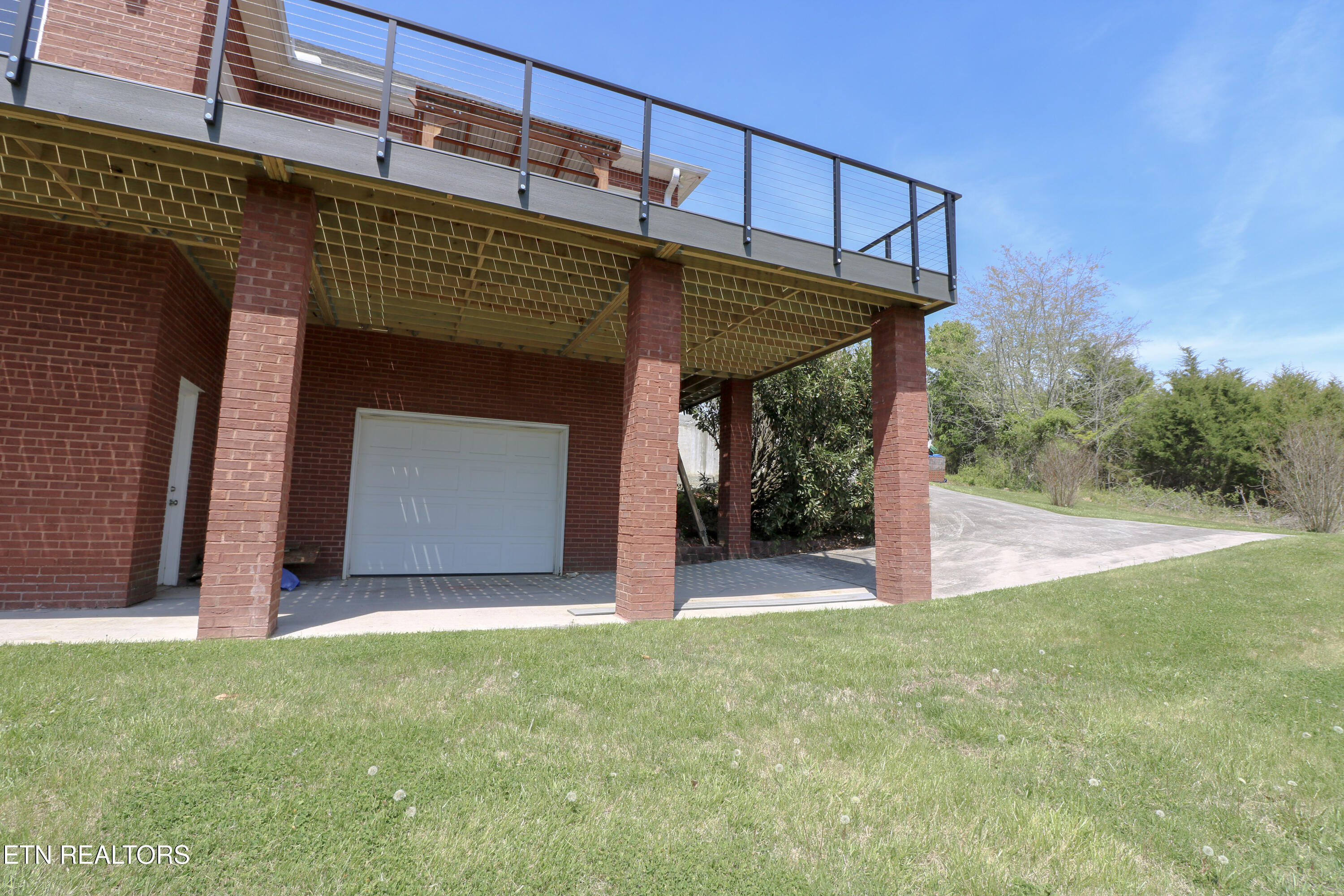 123 Double Tee Court Tazewell TN 37879