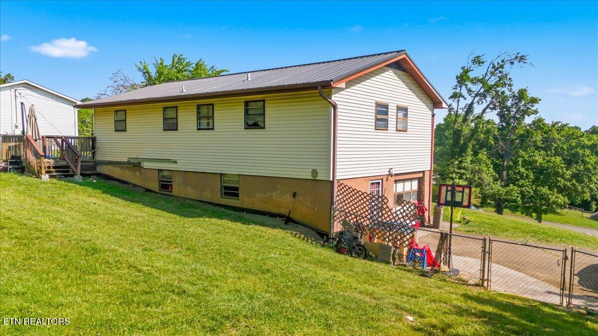 6217 Renee Road Corryton TN 37721