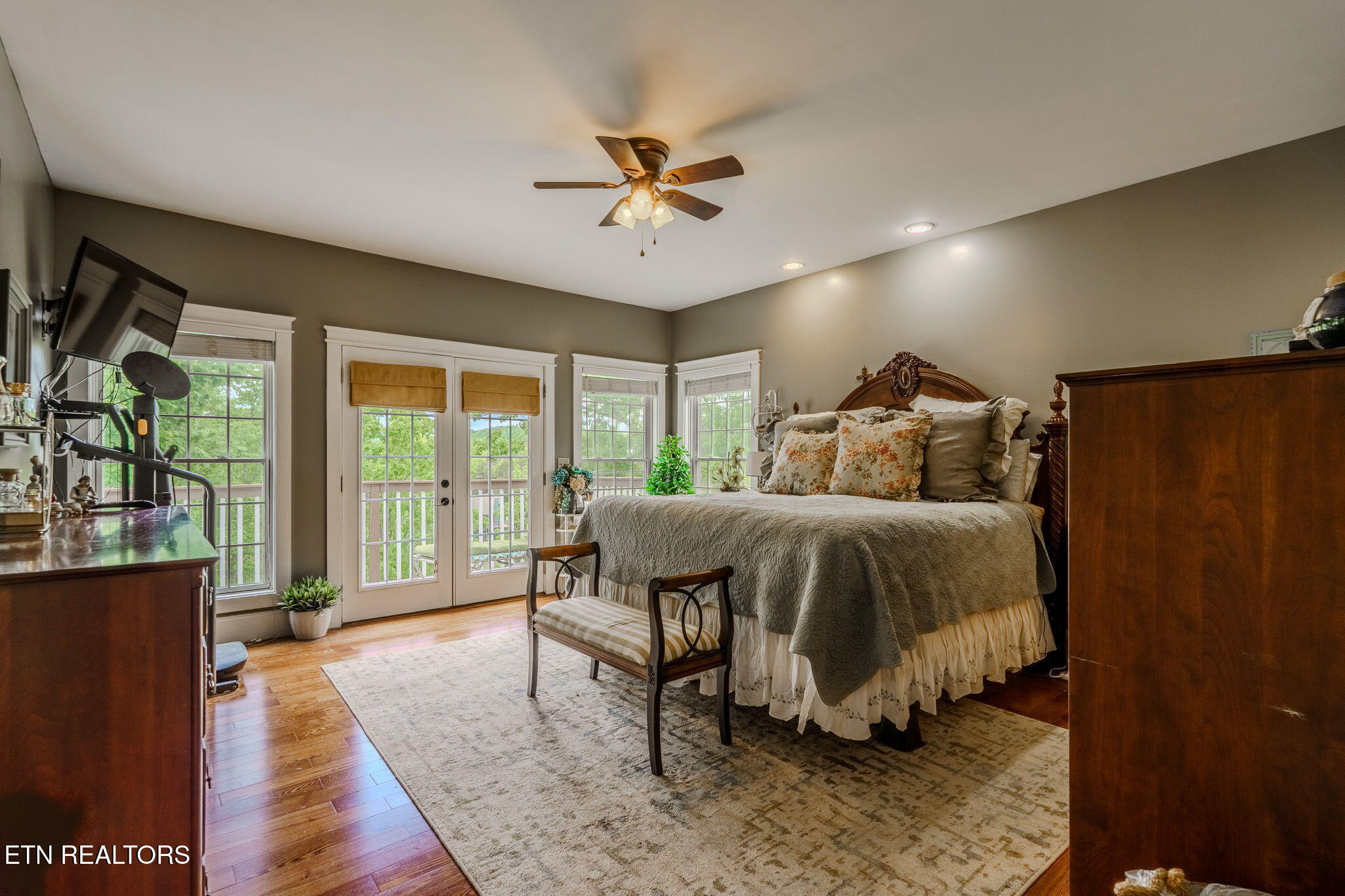 1279 Clabo Lane Sevierville TN 37876