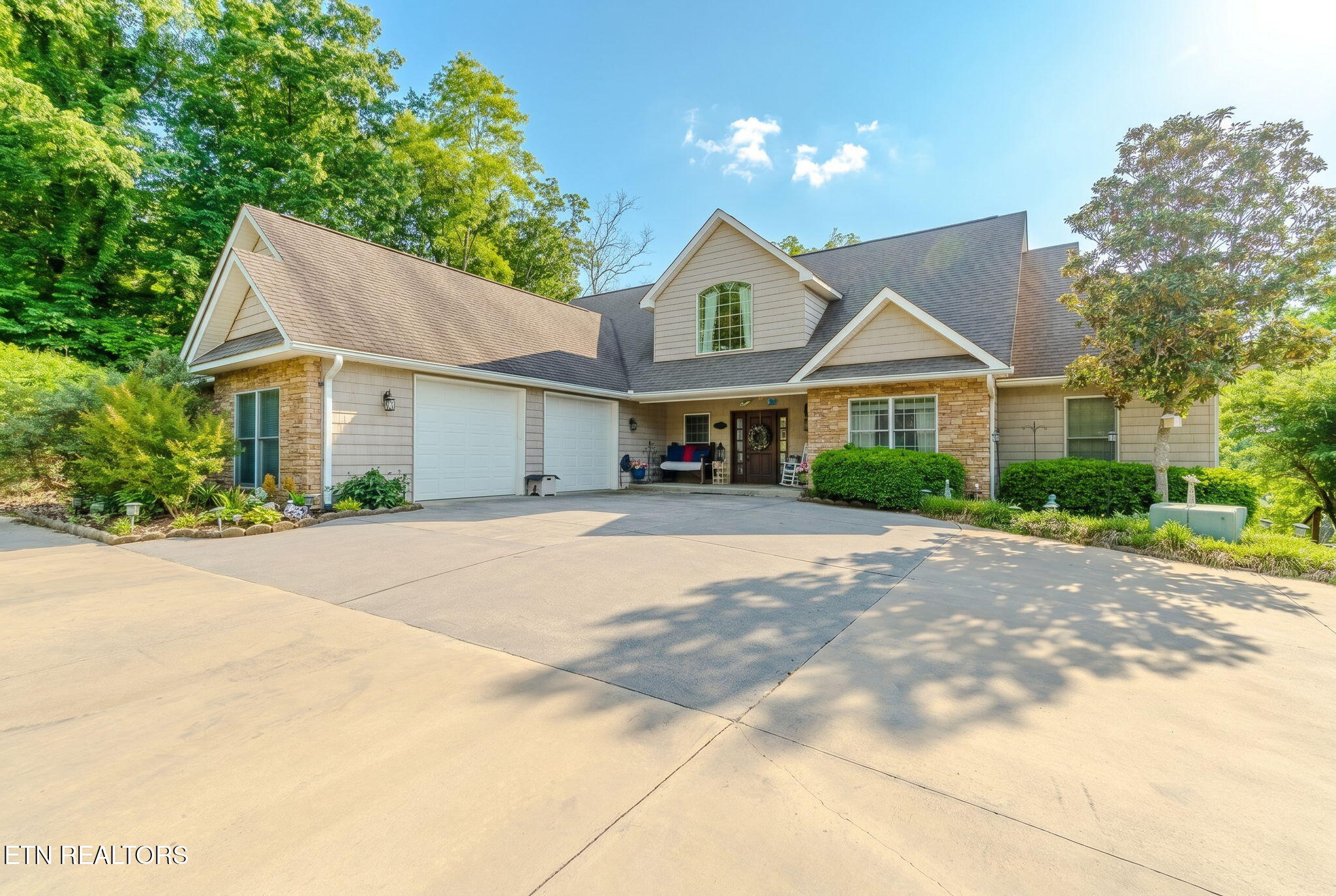 1279 Clabo Lane Sevierville TN 37876