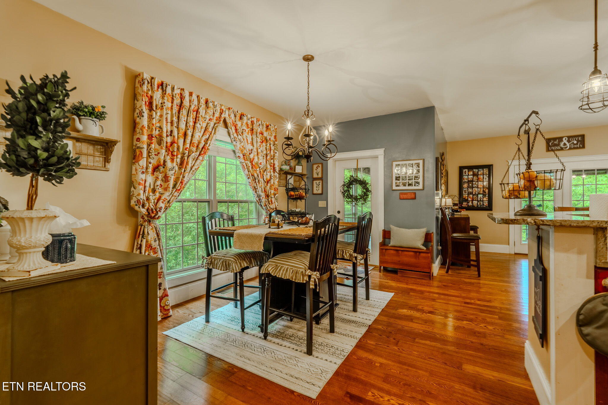 1279 Clabo Lane Sevierville TN 37876