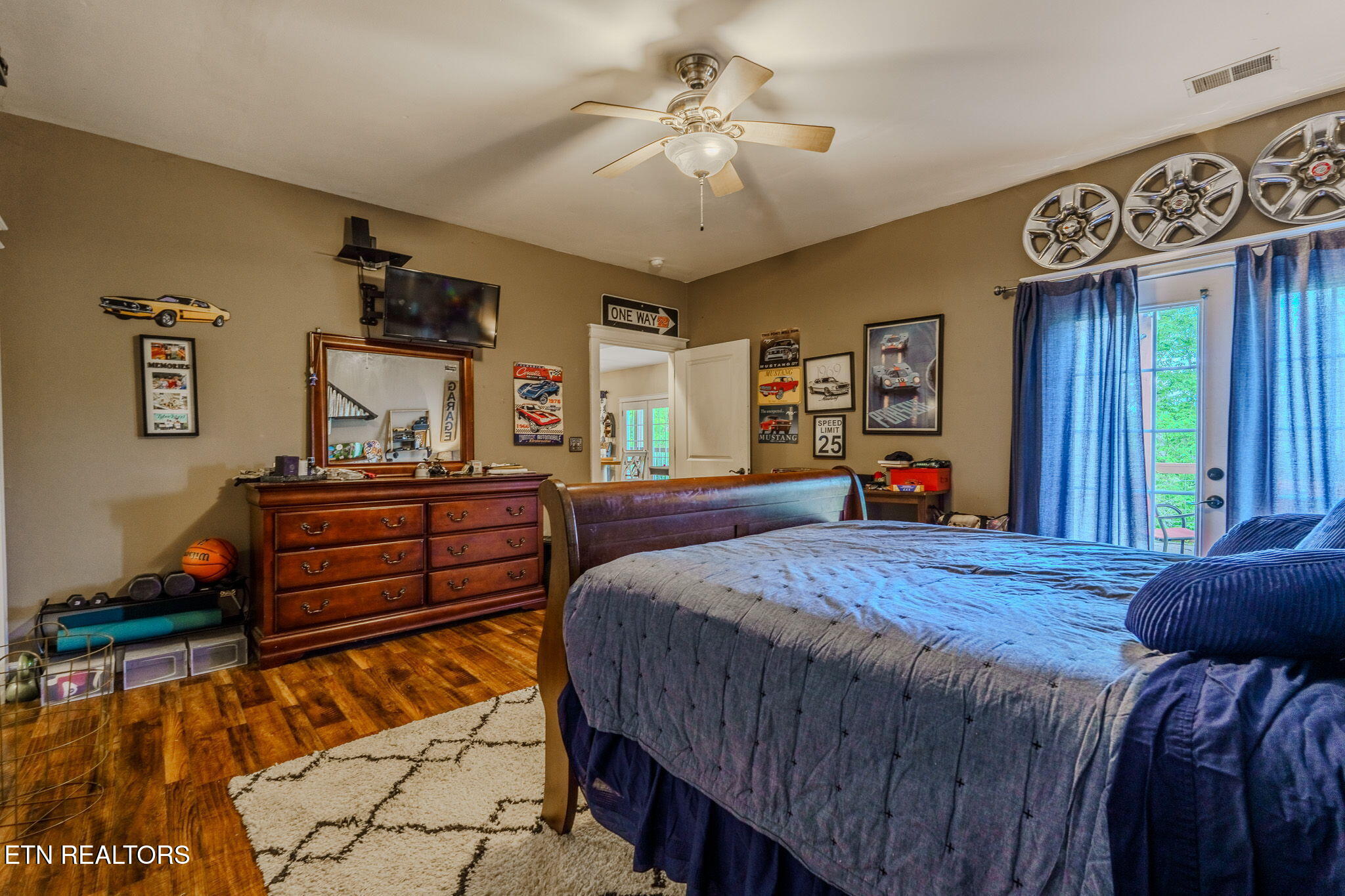 1279 Clabo Lane Sevierville TN 37876