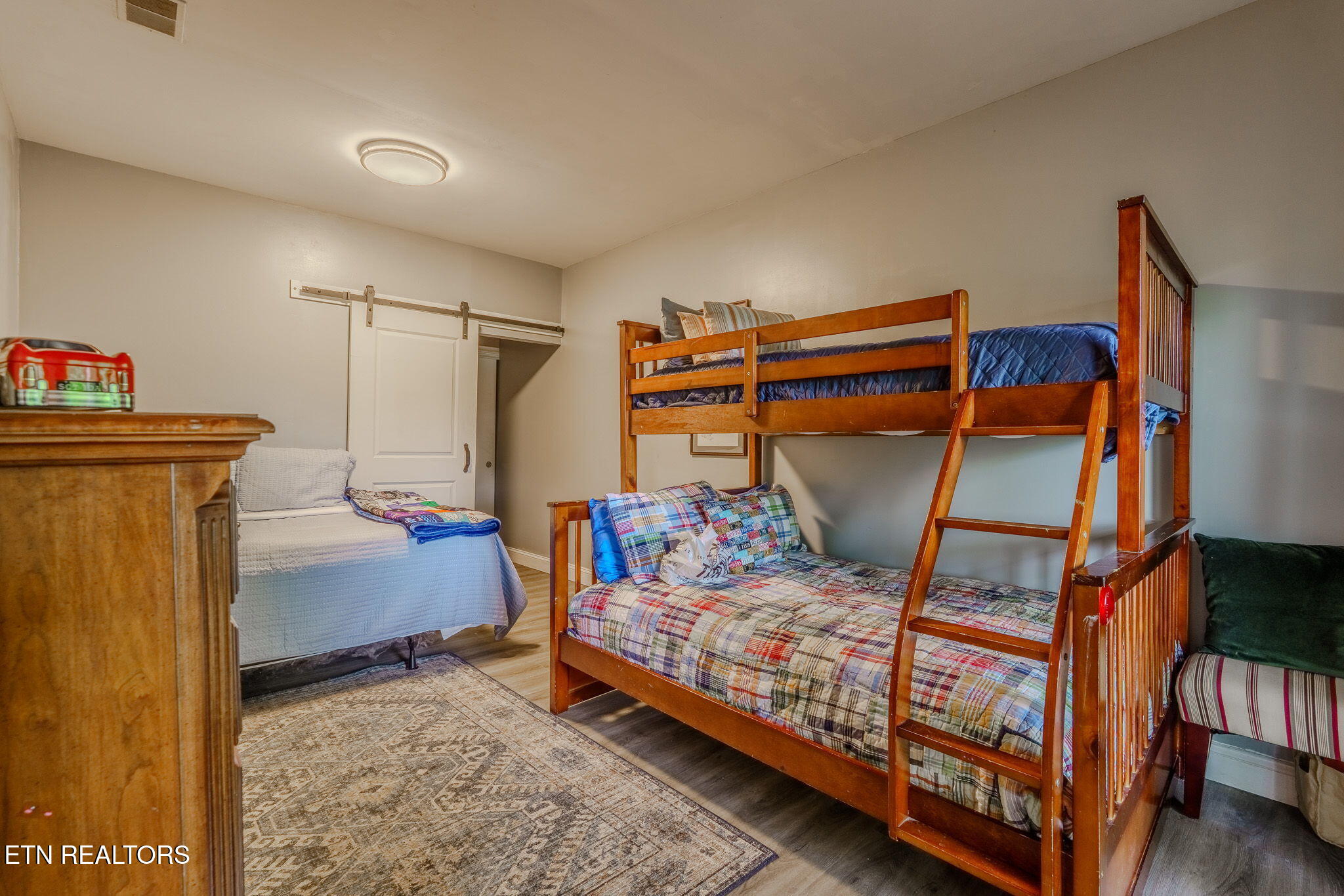 1279 Clabo Lane Sevierville TN 37876