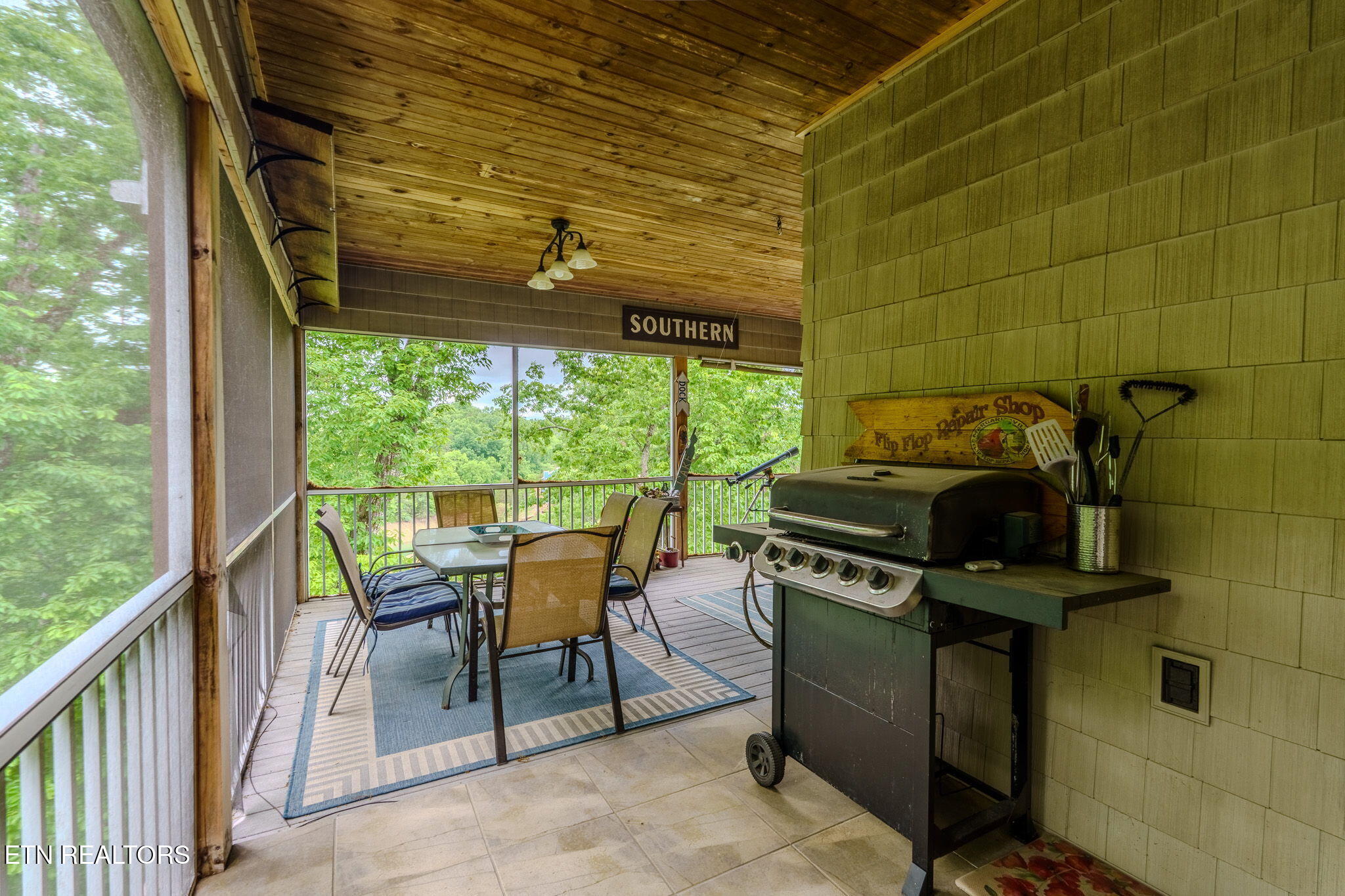 1279 Clabo Lane Sevierville TN 37876