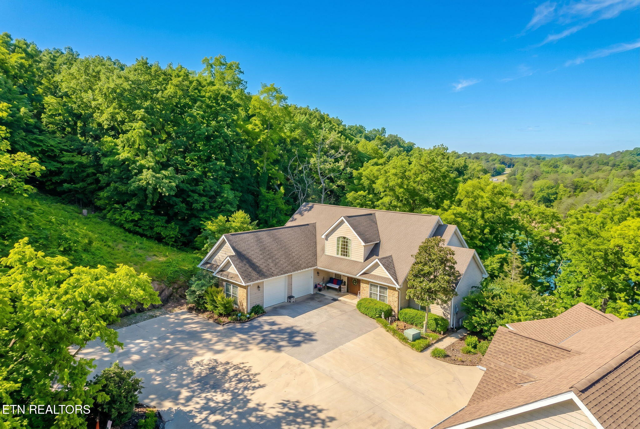 1279 Clabo Lane Sevierville TN 37876