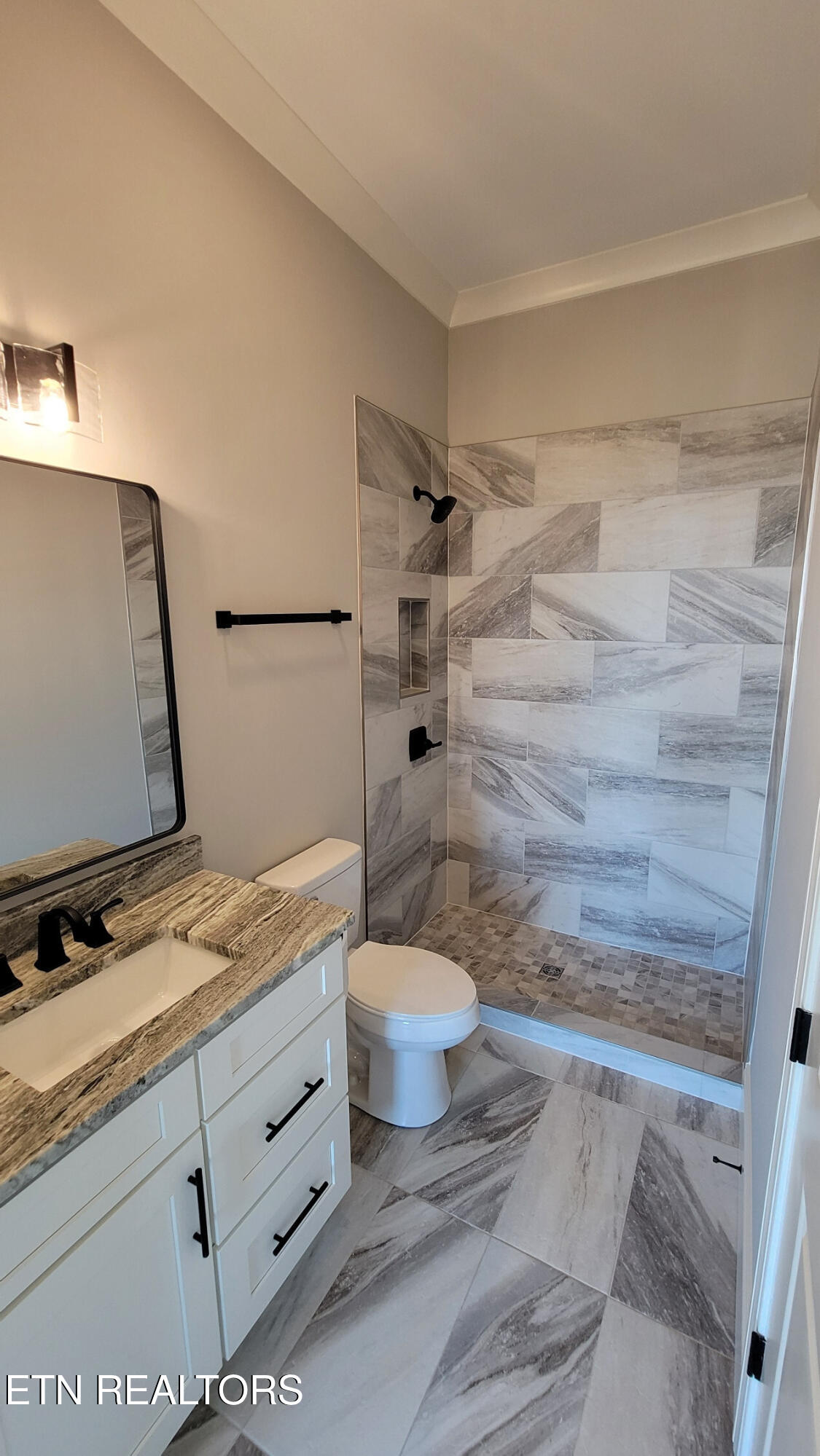 5208 Aspen Avenue Morristown TN 37813