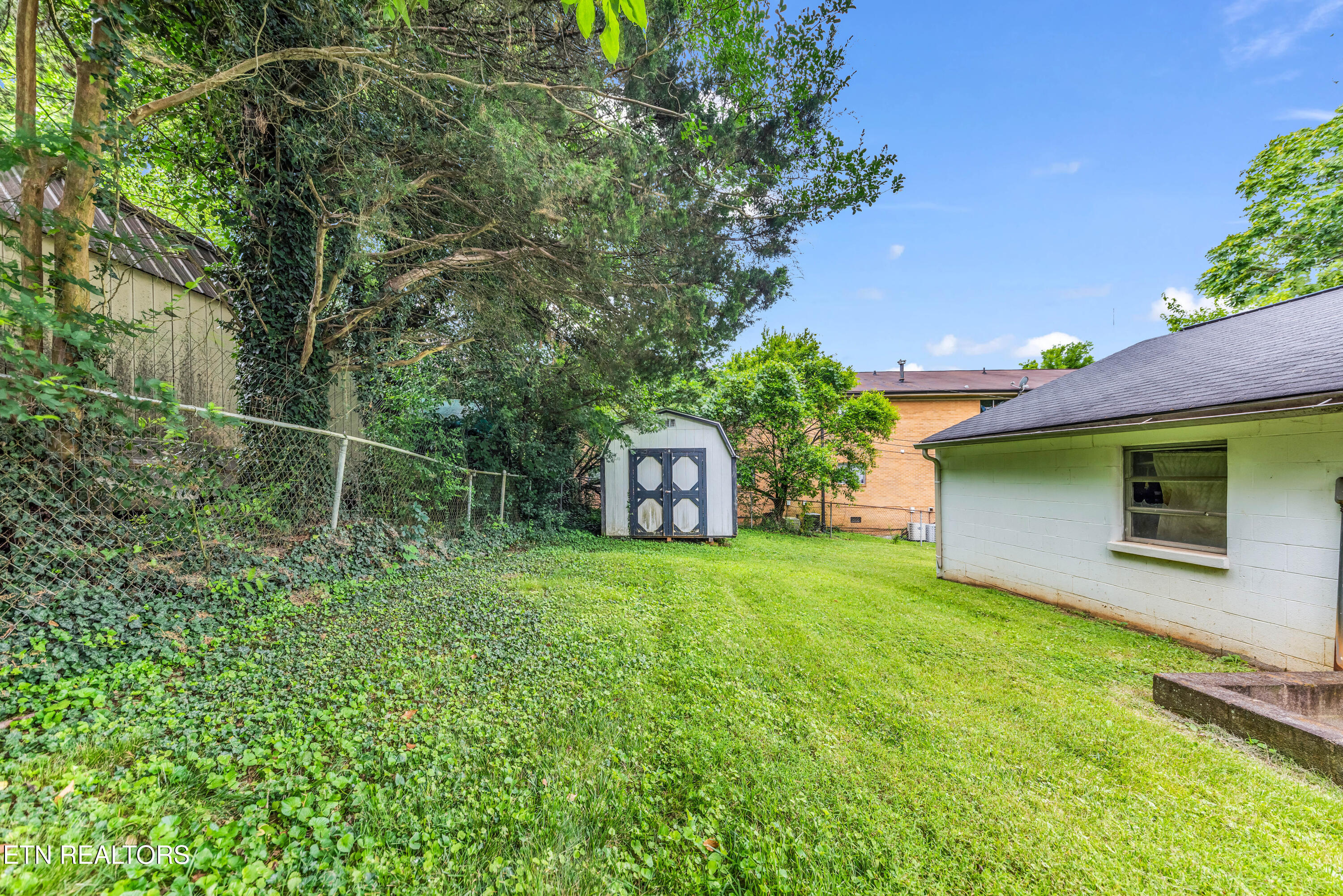 2729 Barton Street Knoxville TN 37917