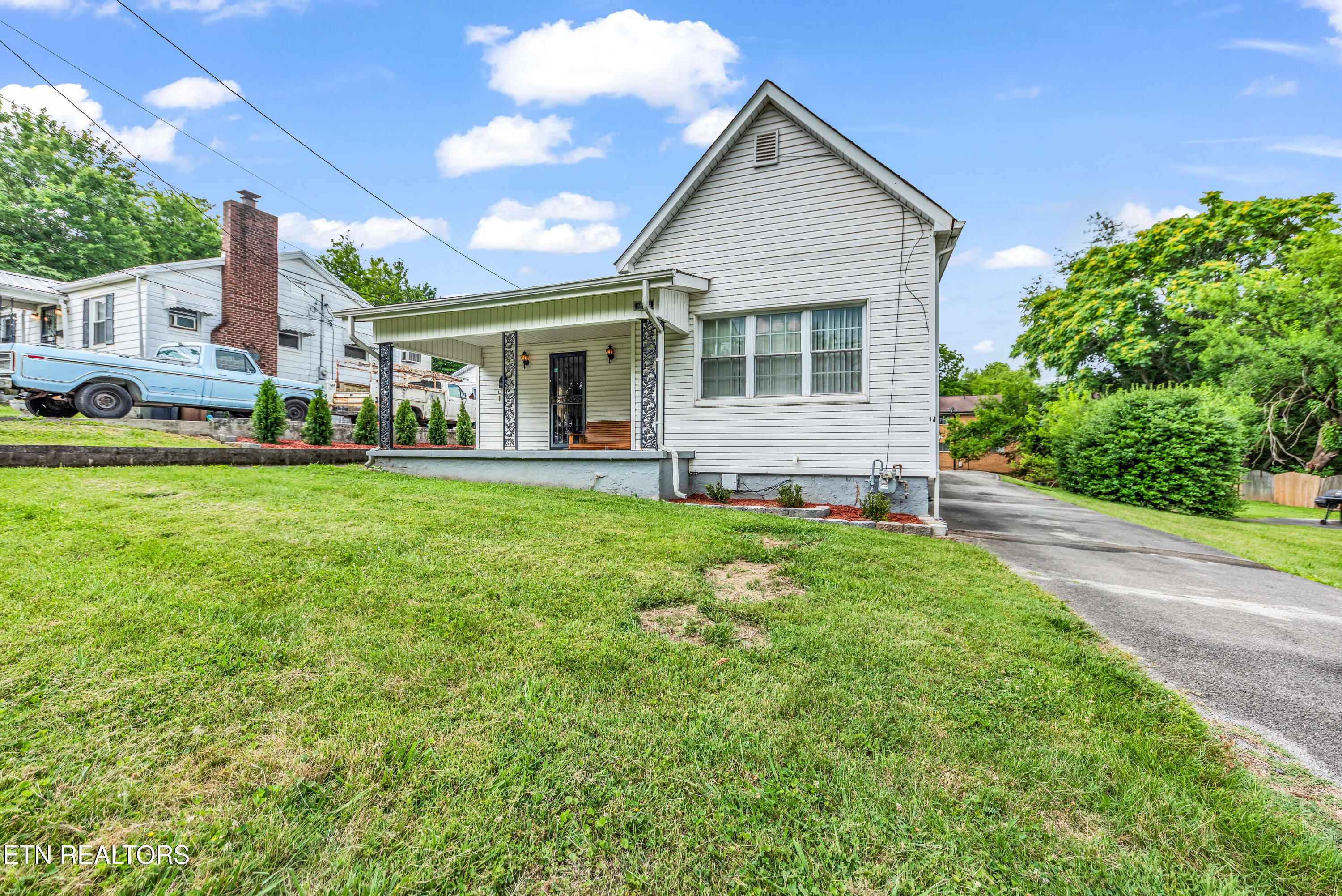 2729 Barton Street Knoxville TN 37917