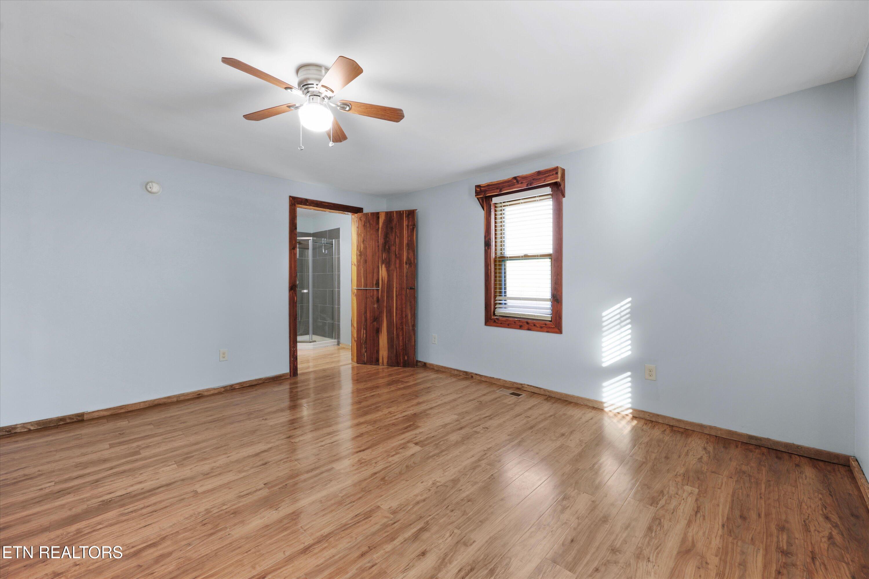 2719 Oak Grove Road Rocky Top TN 37769