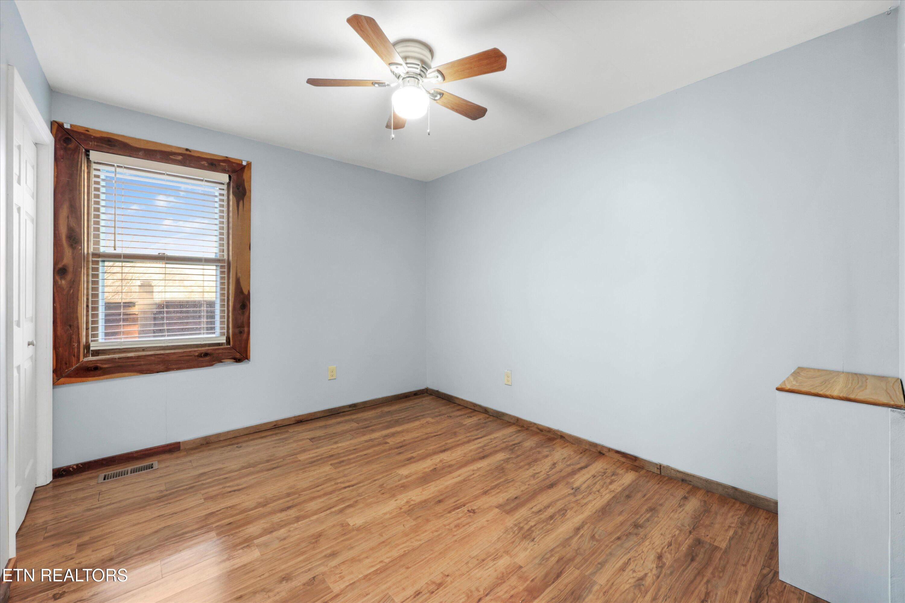 2719 Oak Grove Road Rocky Top TN 37769