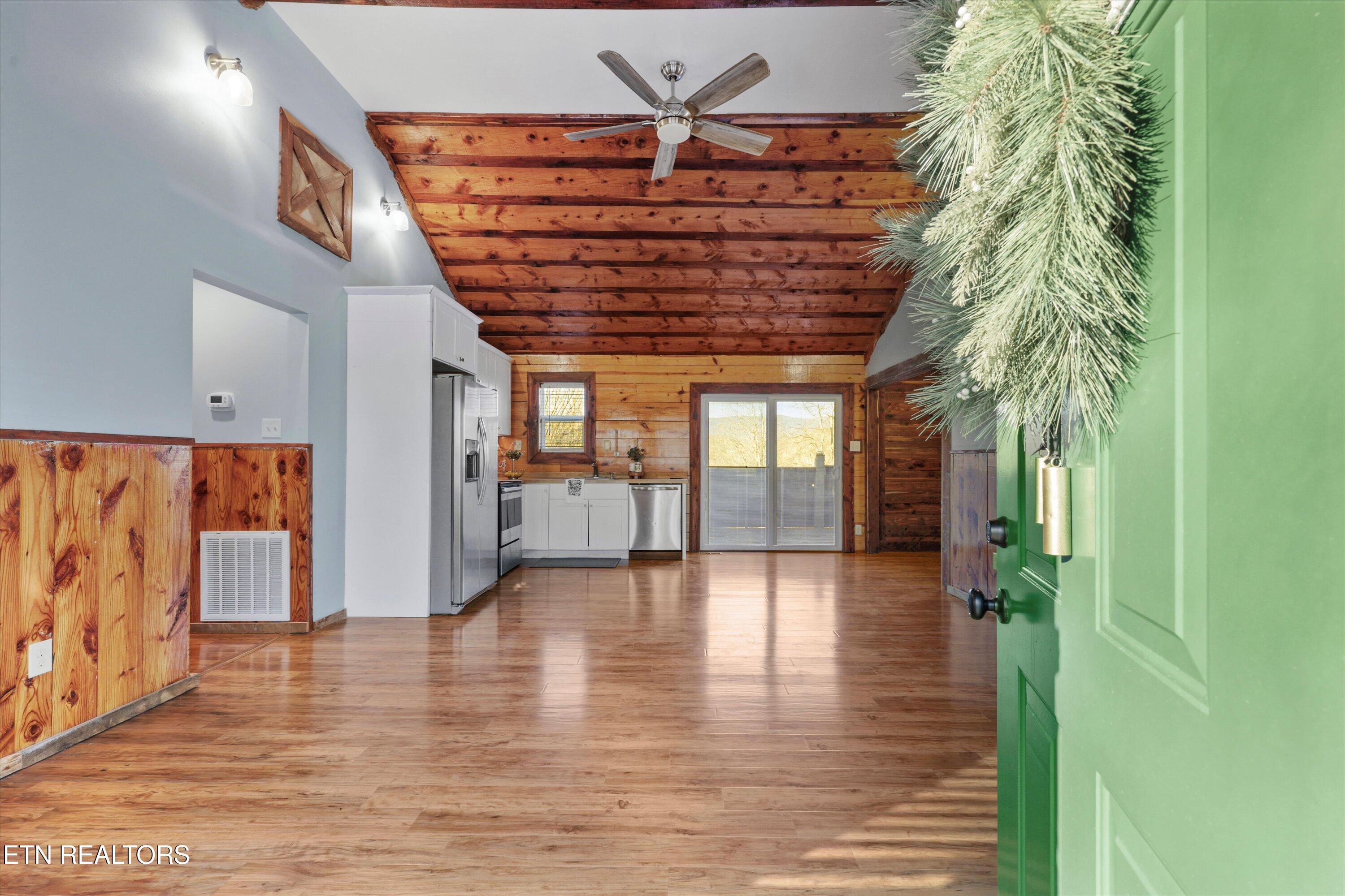 2719 Oak Grove Road Rocky Top TN 37769