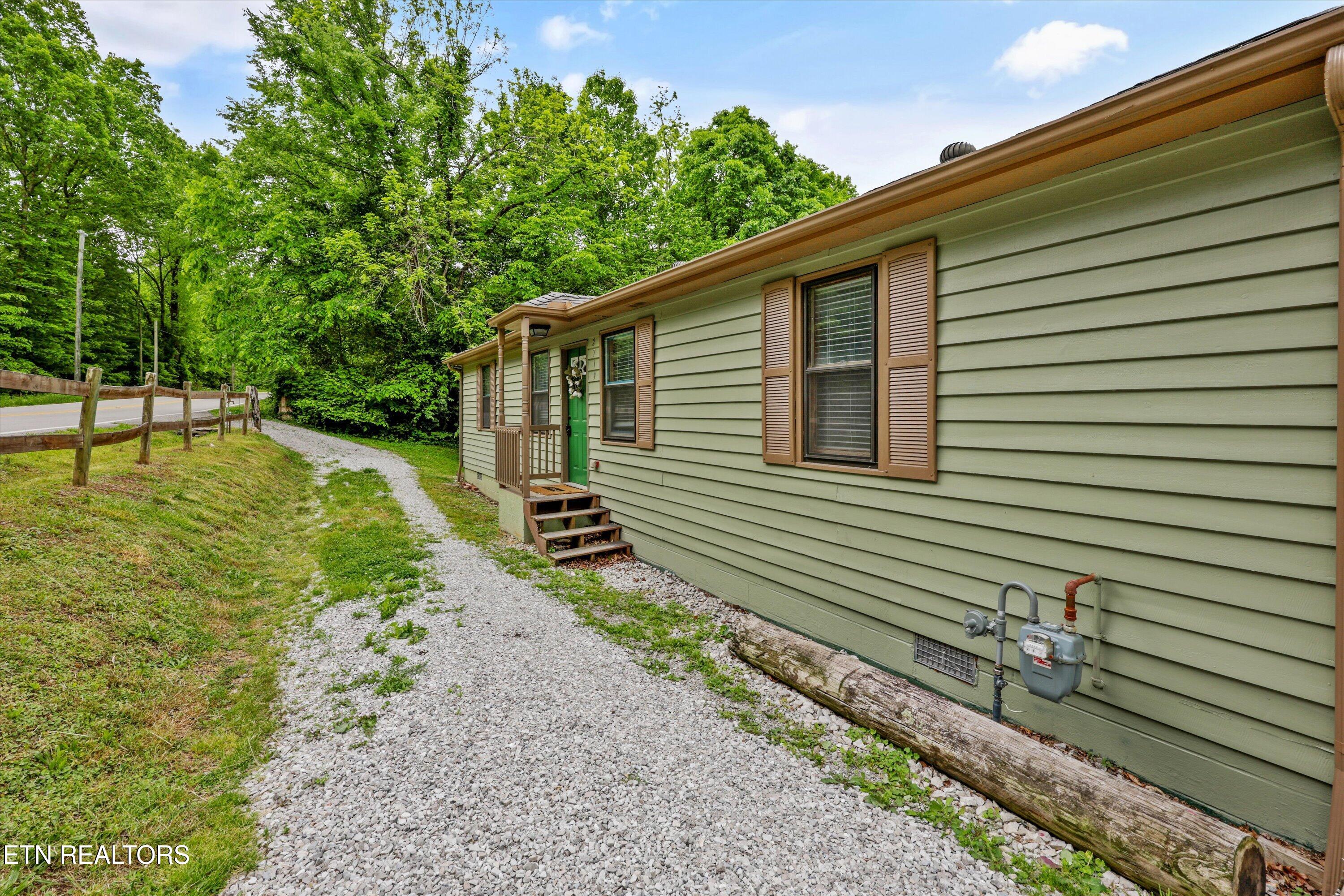 2719 Oak Grove Road Rocky Top TN 37769