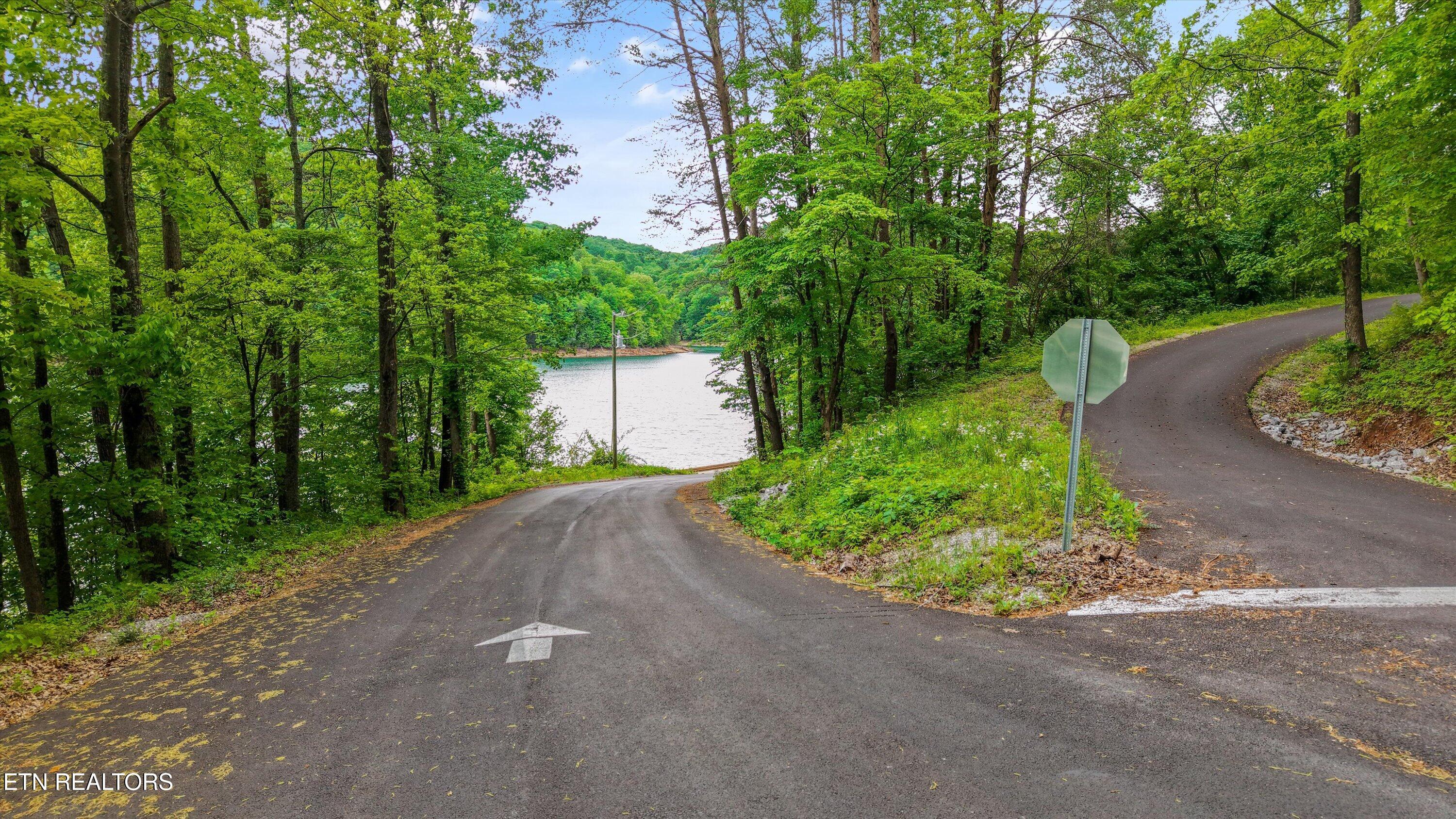 2719 Oak Grove Road Rocky Top TN 37769