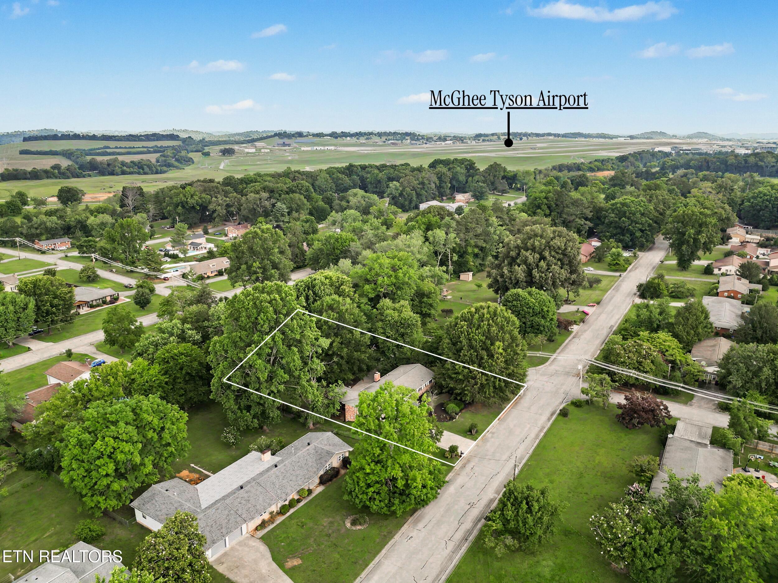 874 W Cunningham Street Alcoa TN 37701