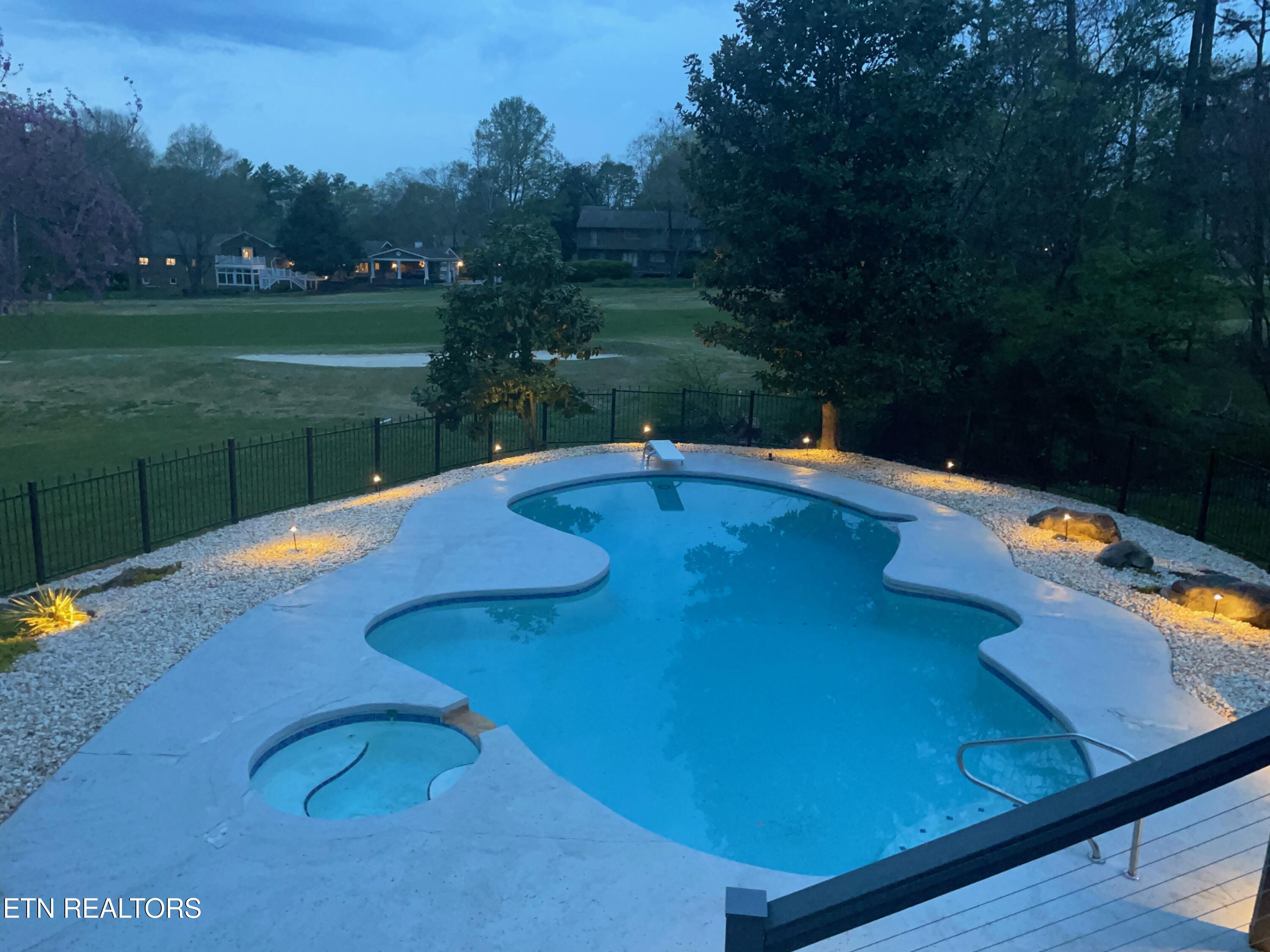 12211 Torrey Pines Point Knoxville TN 37934