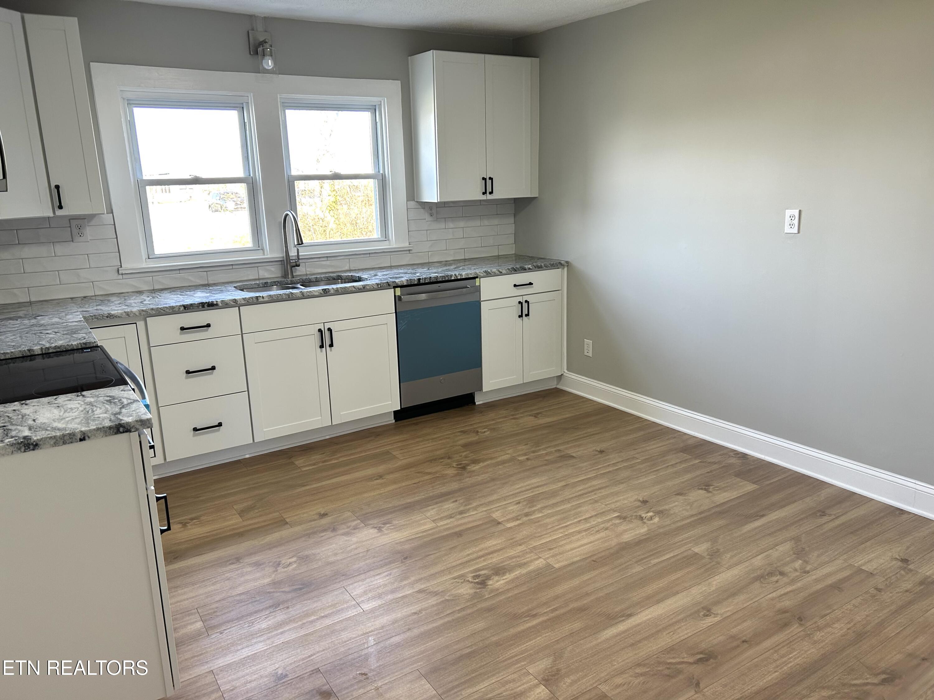 1518 Irwin Avenue Maryville TN 37804