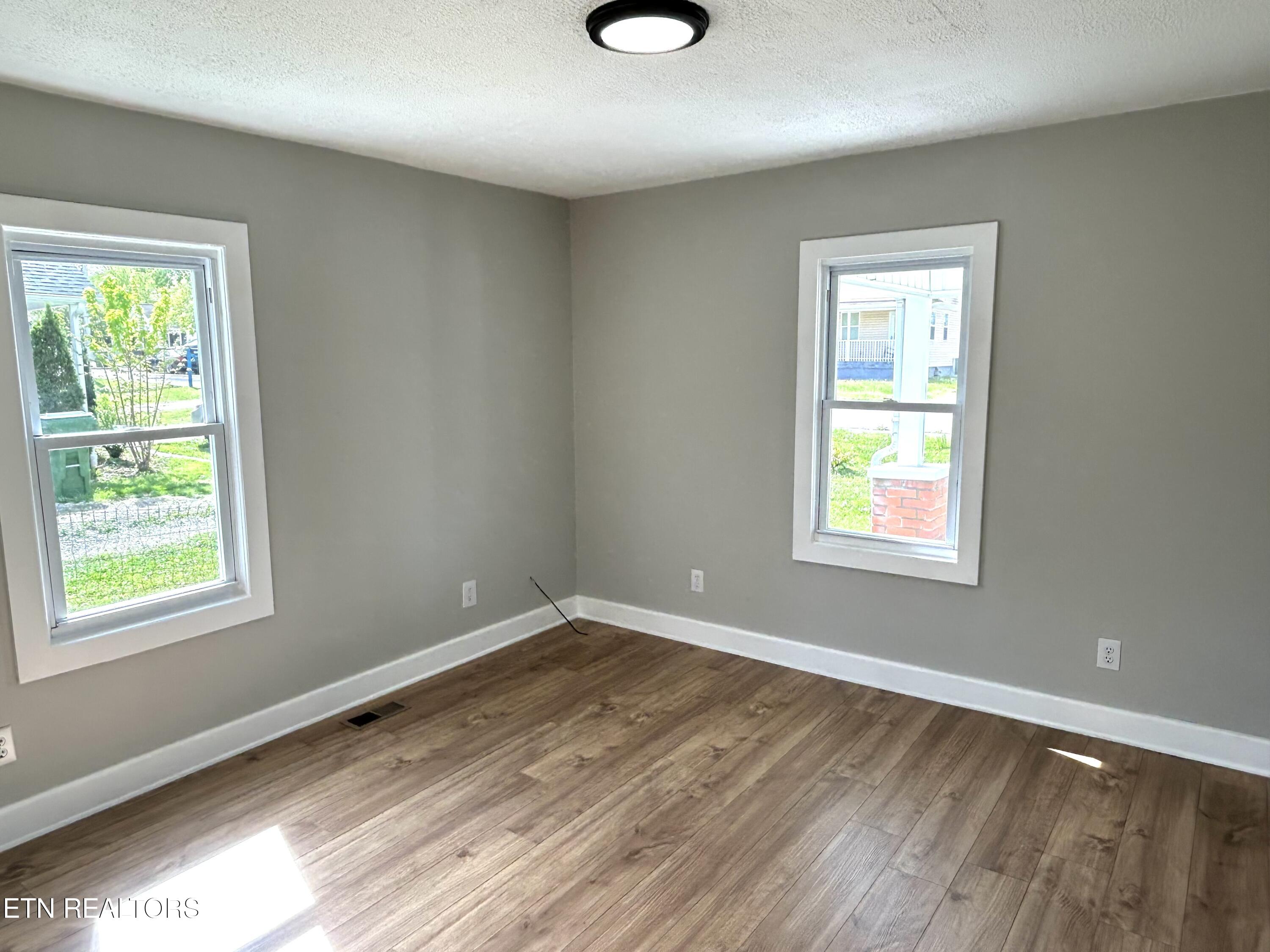 1518 Irwin Avenue Maryville TN 37804