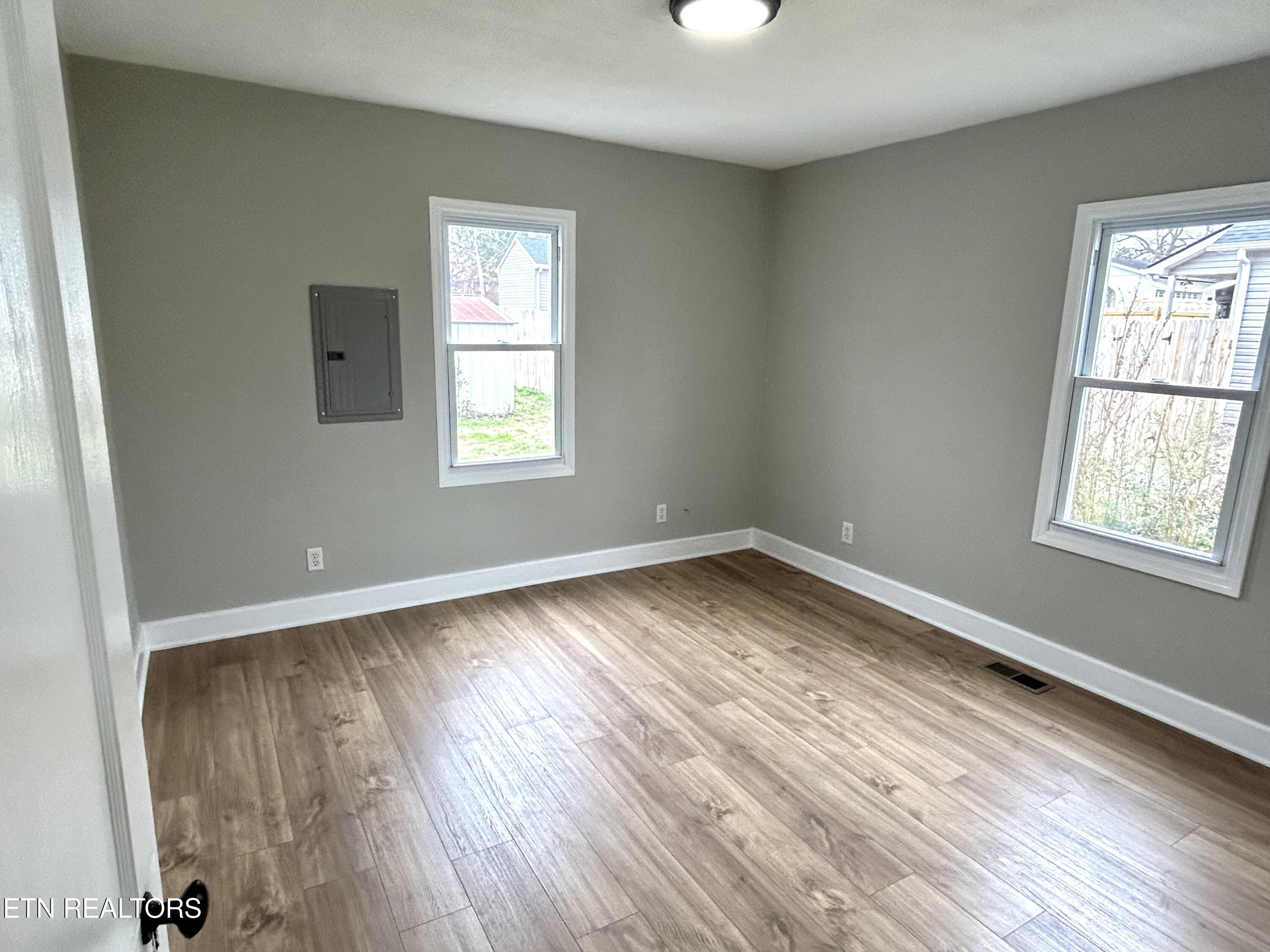 1518 Irwin Avenue Maryville TN 37804