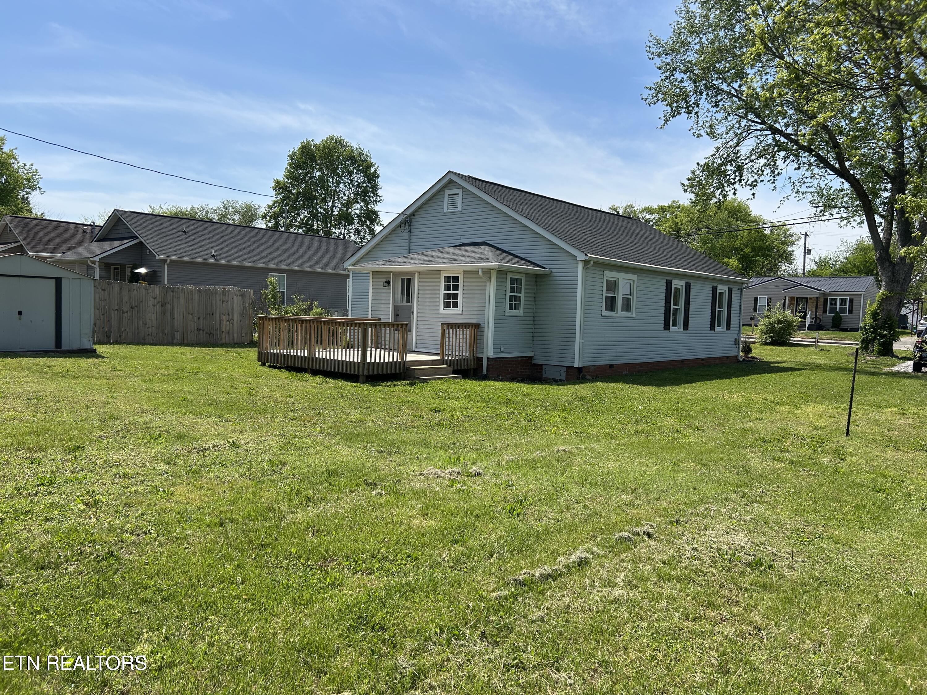 1518 Irwin Avenue Maryville TN 37804