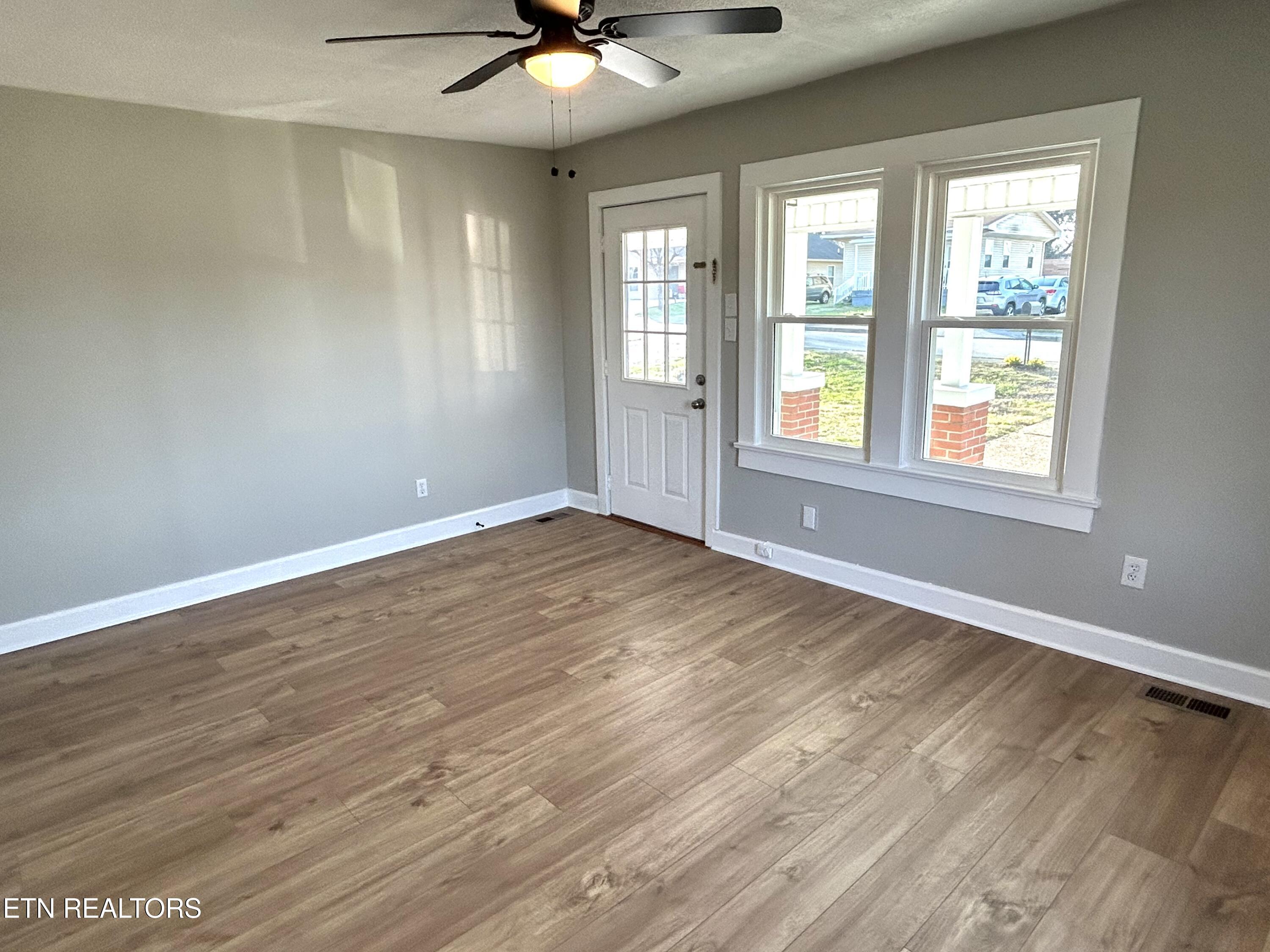 1518 Irwin Avenue Maryville TN 37804